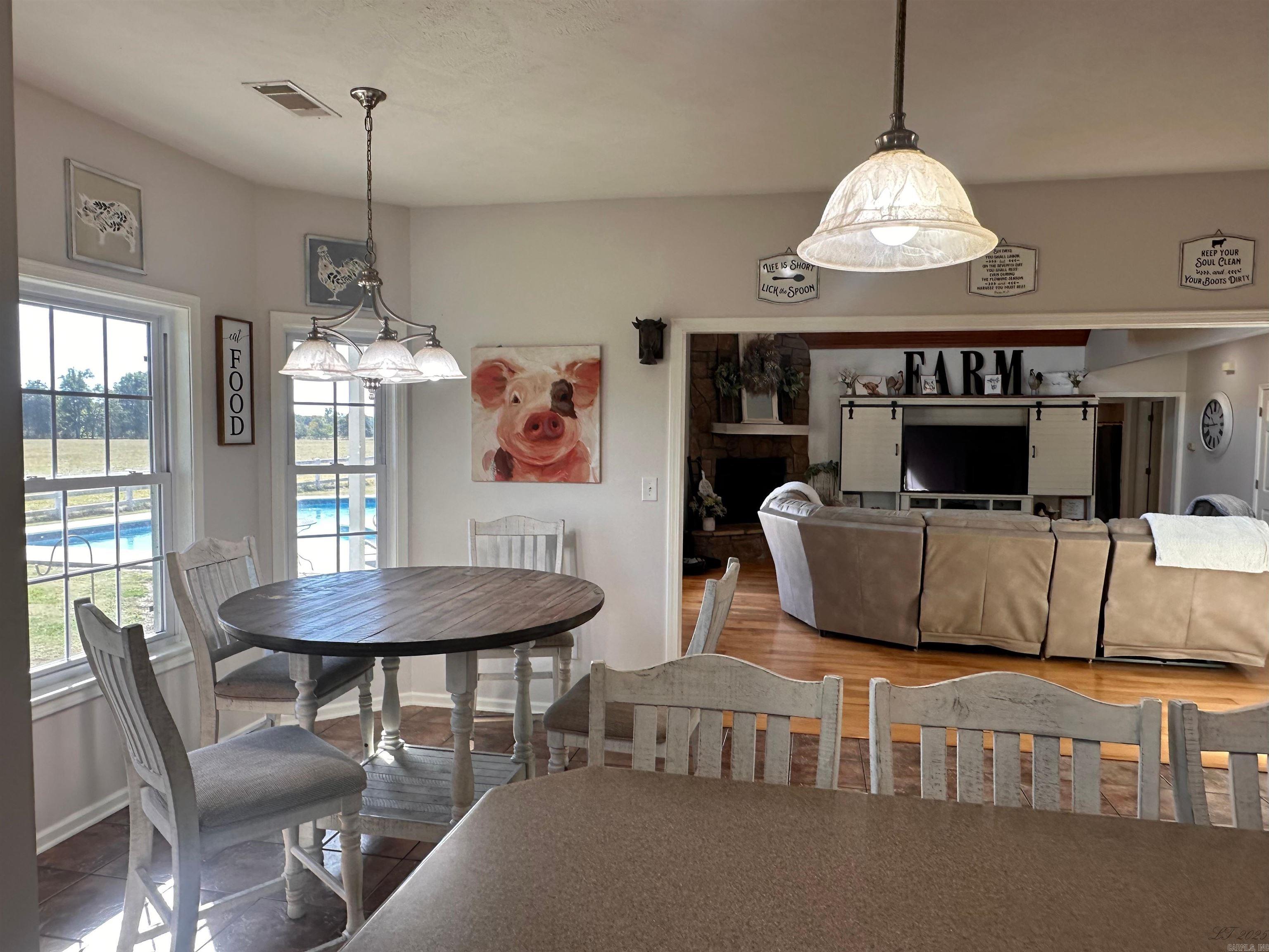 3451 Tippit Road Property Photo 7