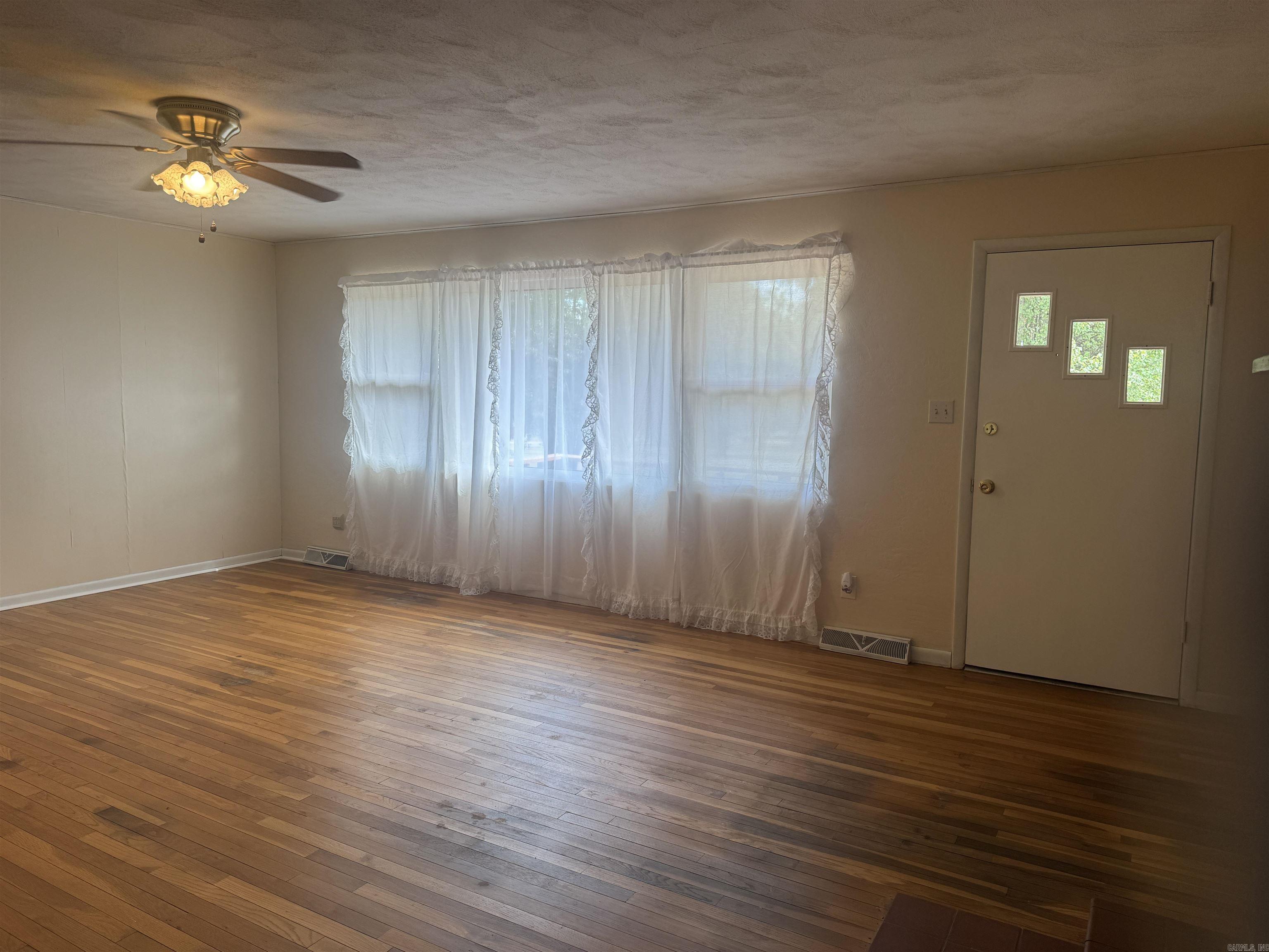608 Broadmoor Property Photo 5