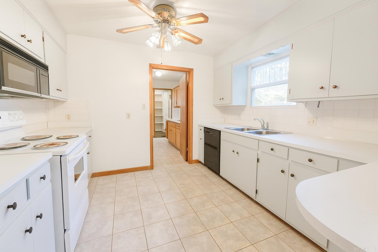 608 Broadmoor Property Photo 10