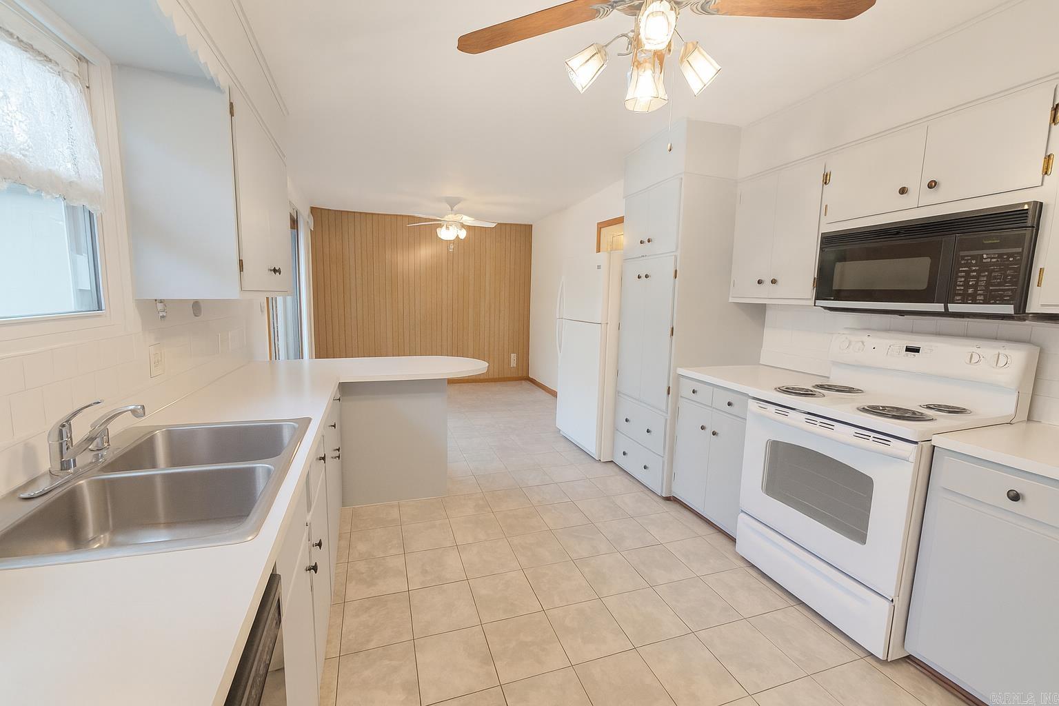 608 Broadmoor Property Photo 11