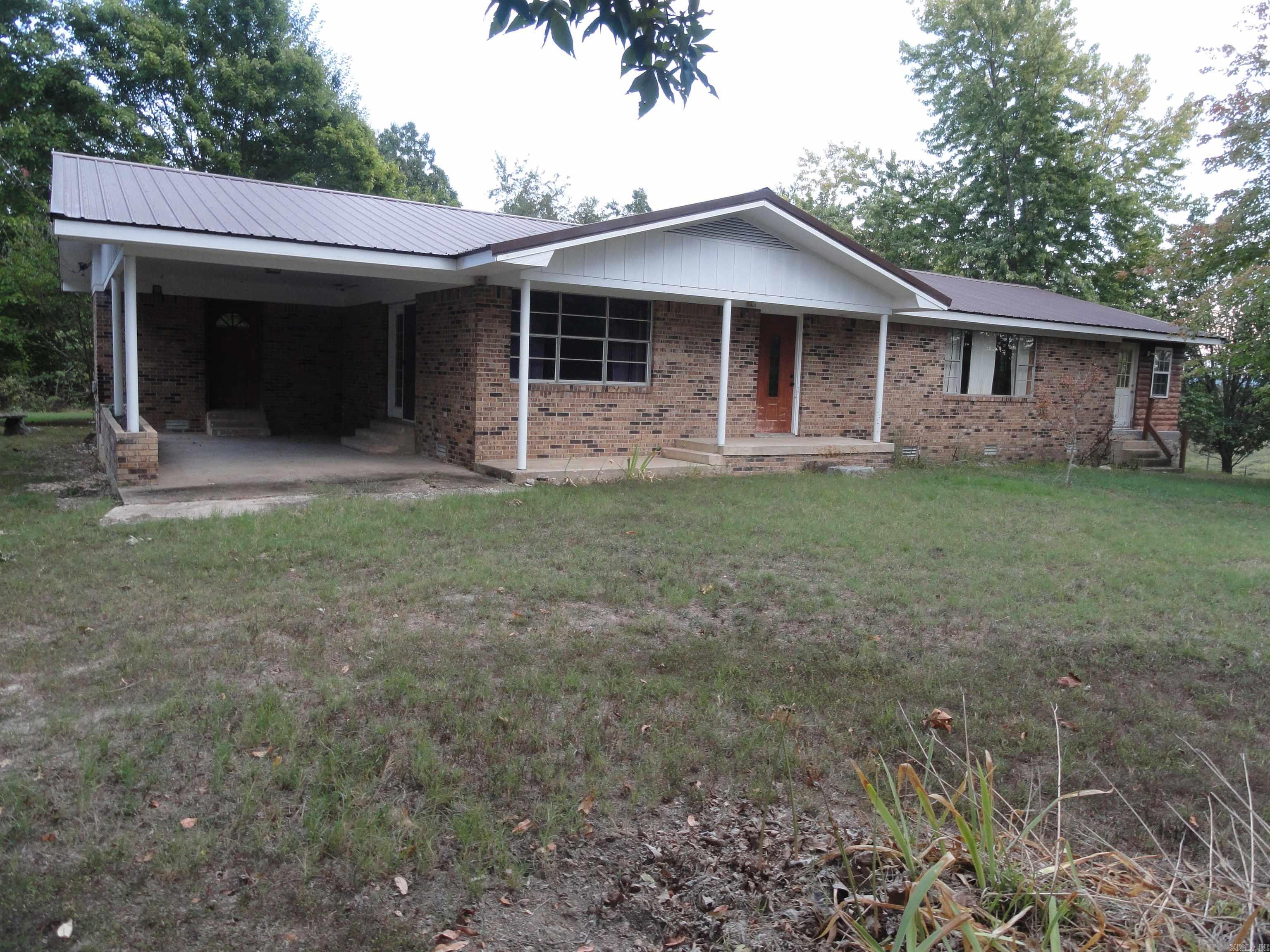 233 Piney Road Property Photo 1