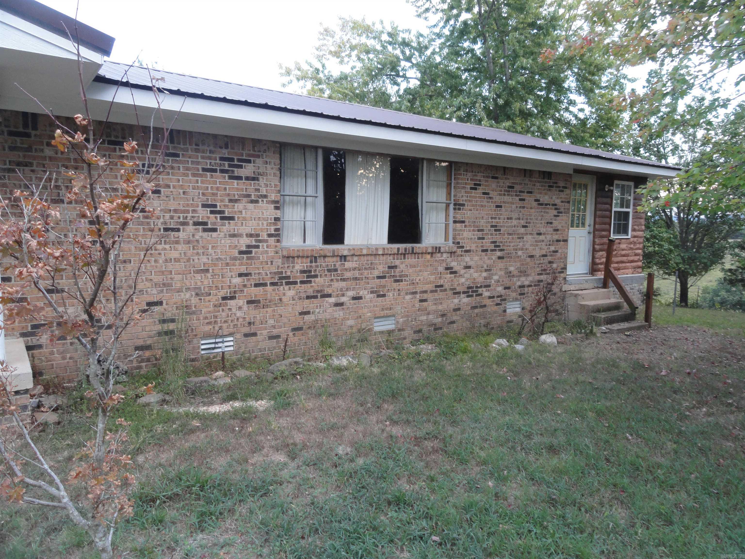 233 Piney Road Property Photo 3