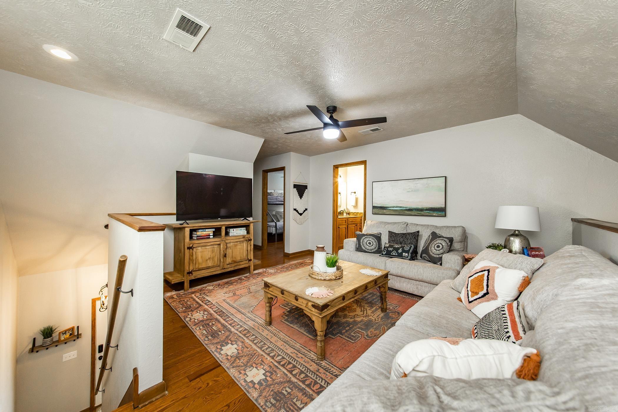 9 Jared Circle Property Photo 19