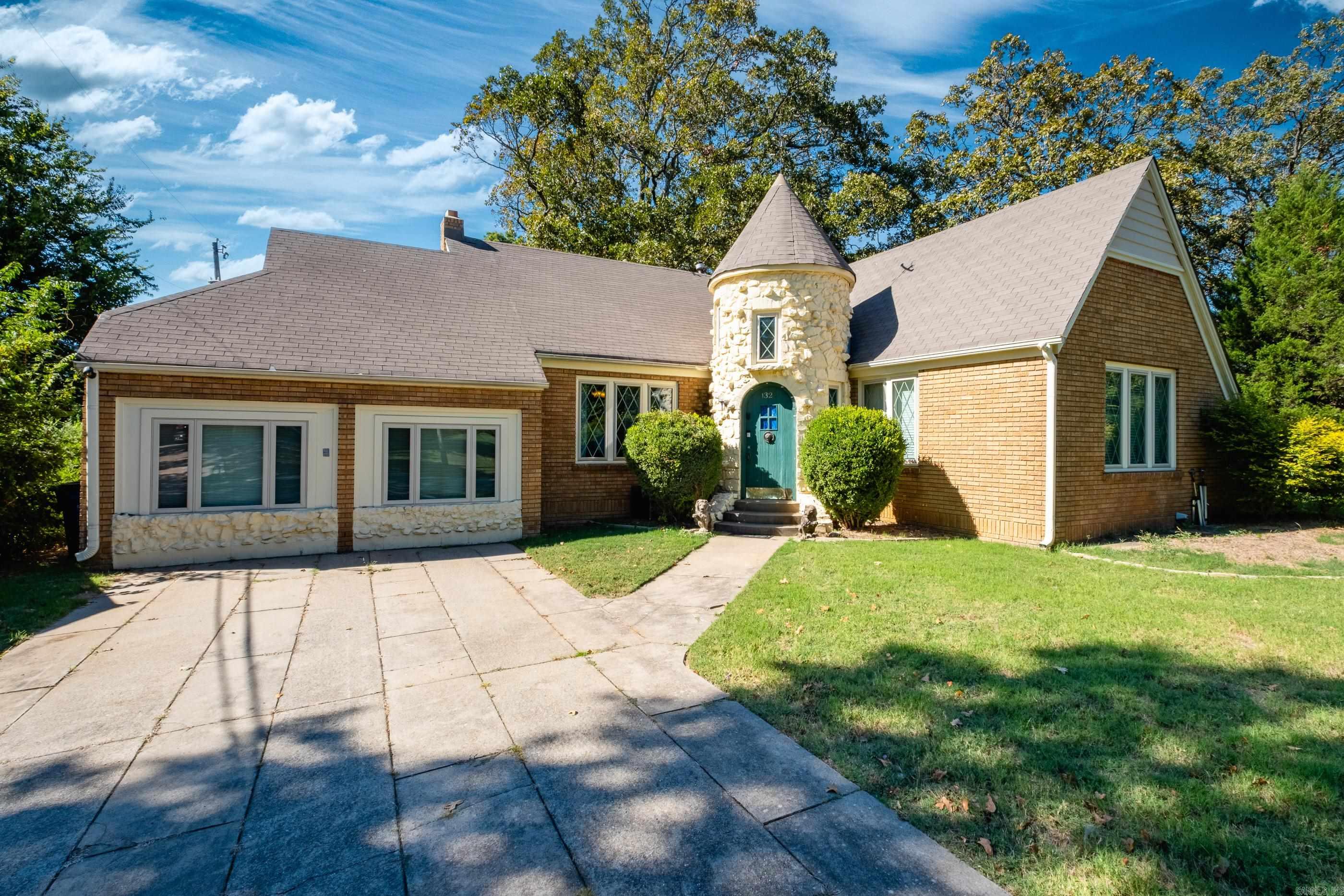 1324 Skyline Drive Property Photo 1