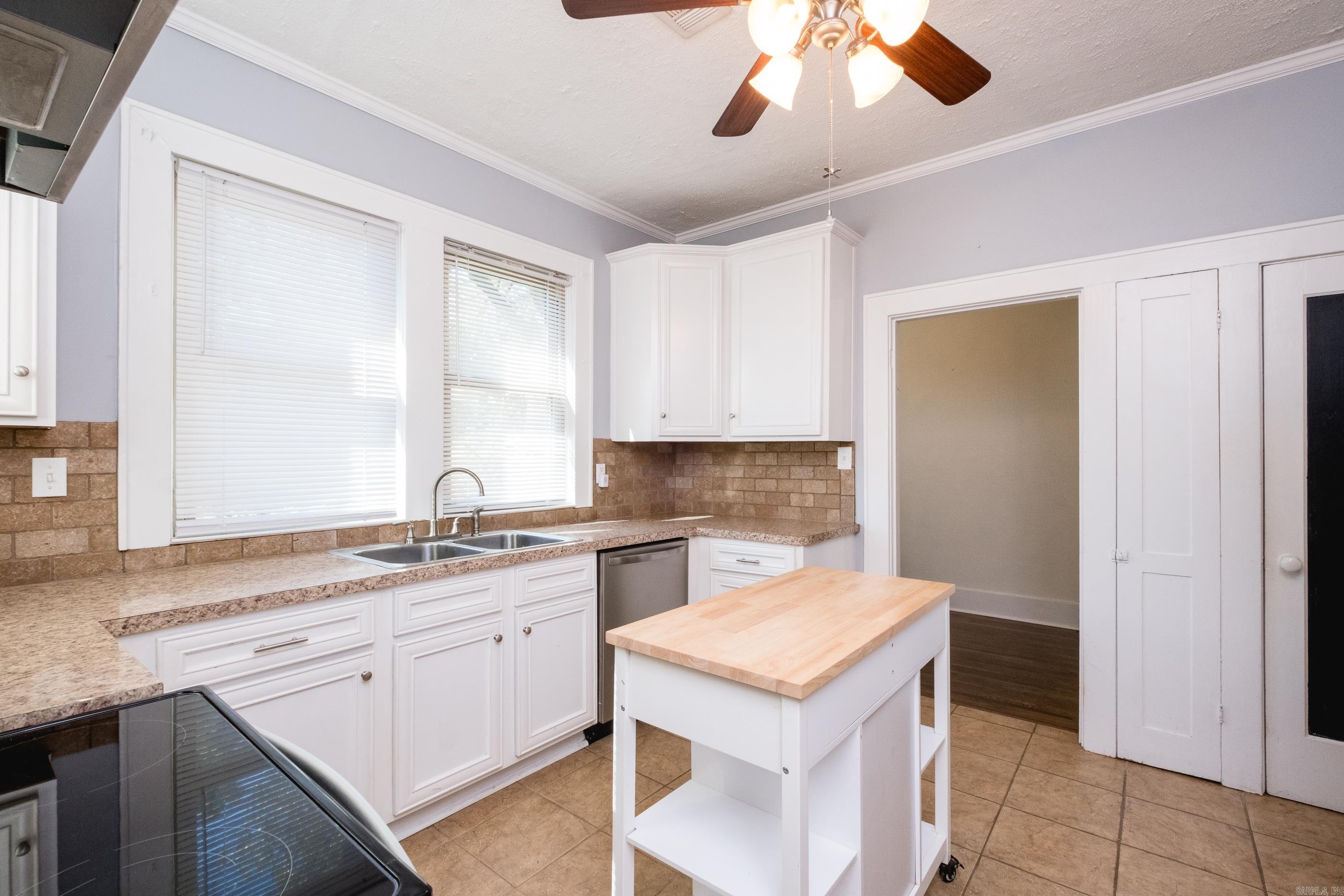 1324 Skyline Drive Property Photo 14