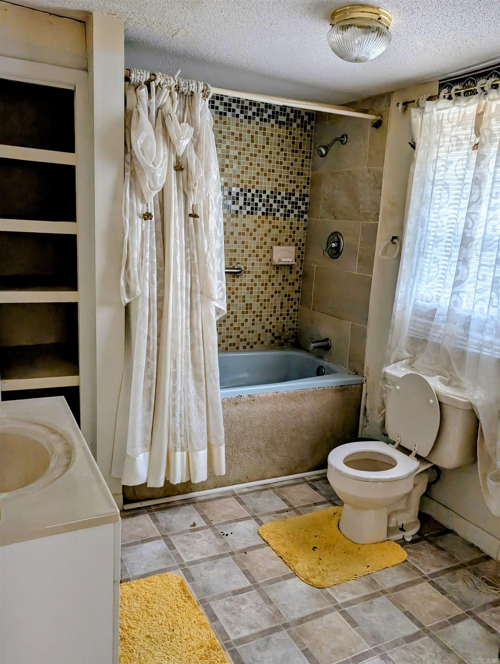 141 Hildreth Property Photo 4