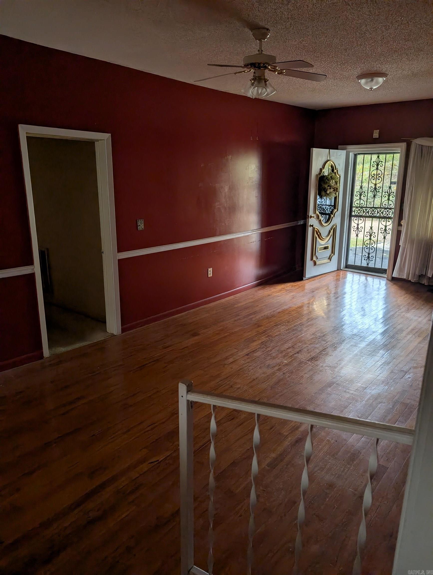 141 Hildreth Property Photo 13
