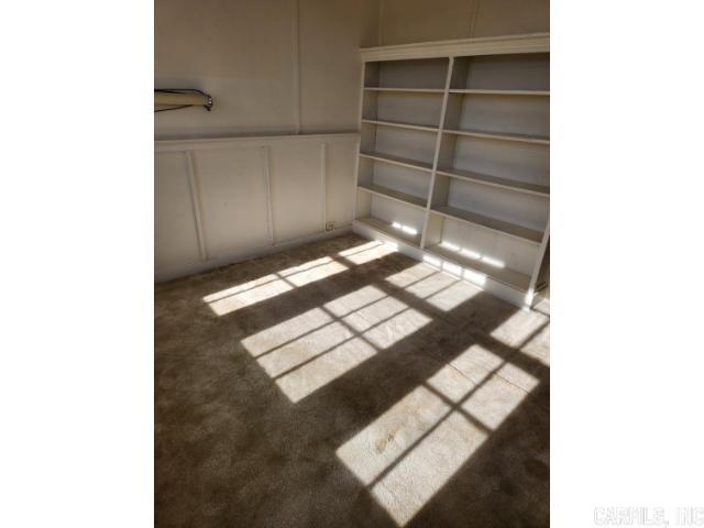 505 W Washington Property Photo 11
