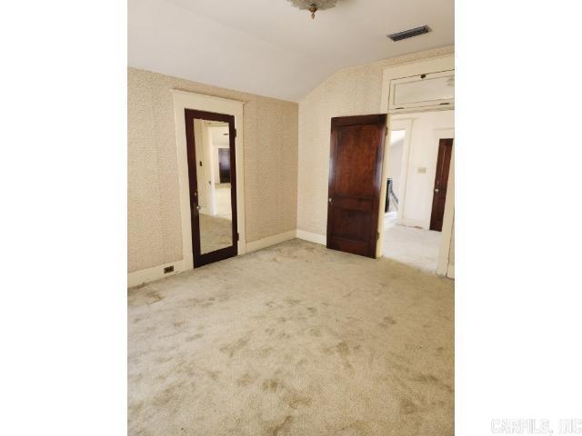505 W Washington Property Photo 15