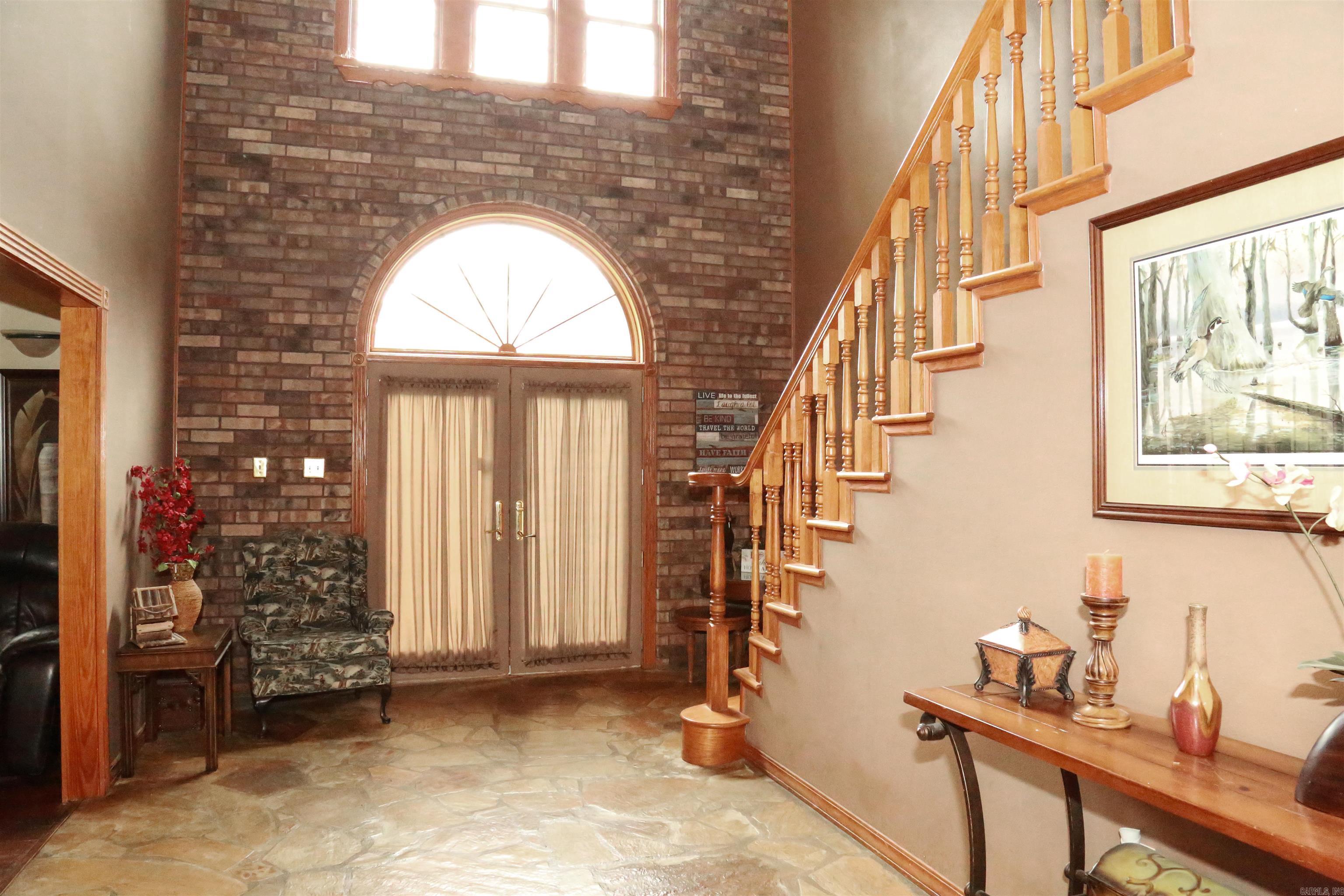 10812 Bay Ridge Drive Property Photo 4