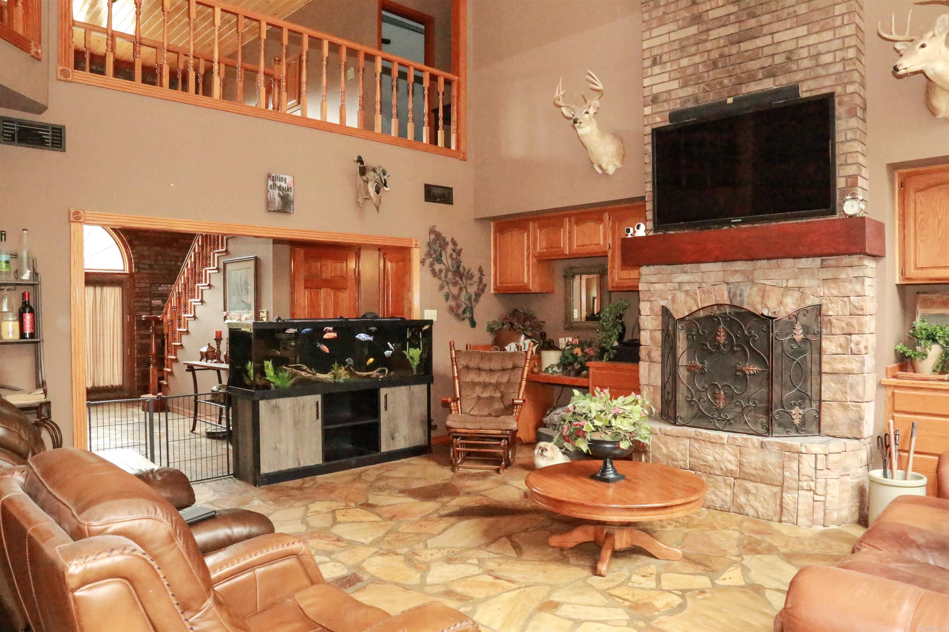 10812 Bay Ridge Drive Property Photo 6