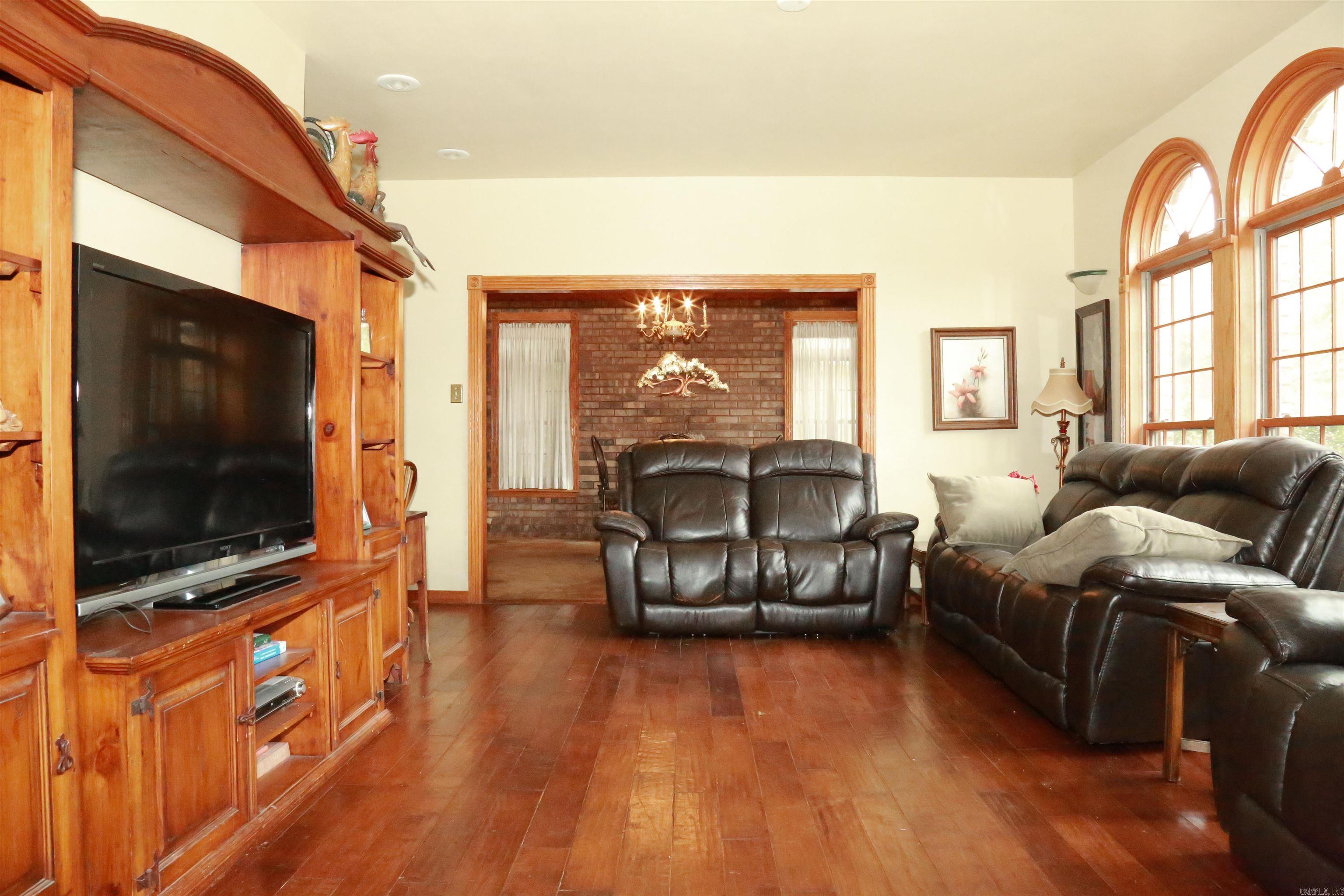 10812 Bay Ridge Drive Property Photo 7