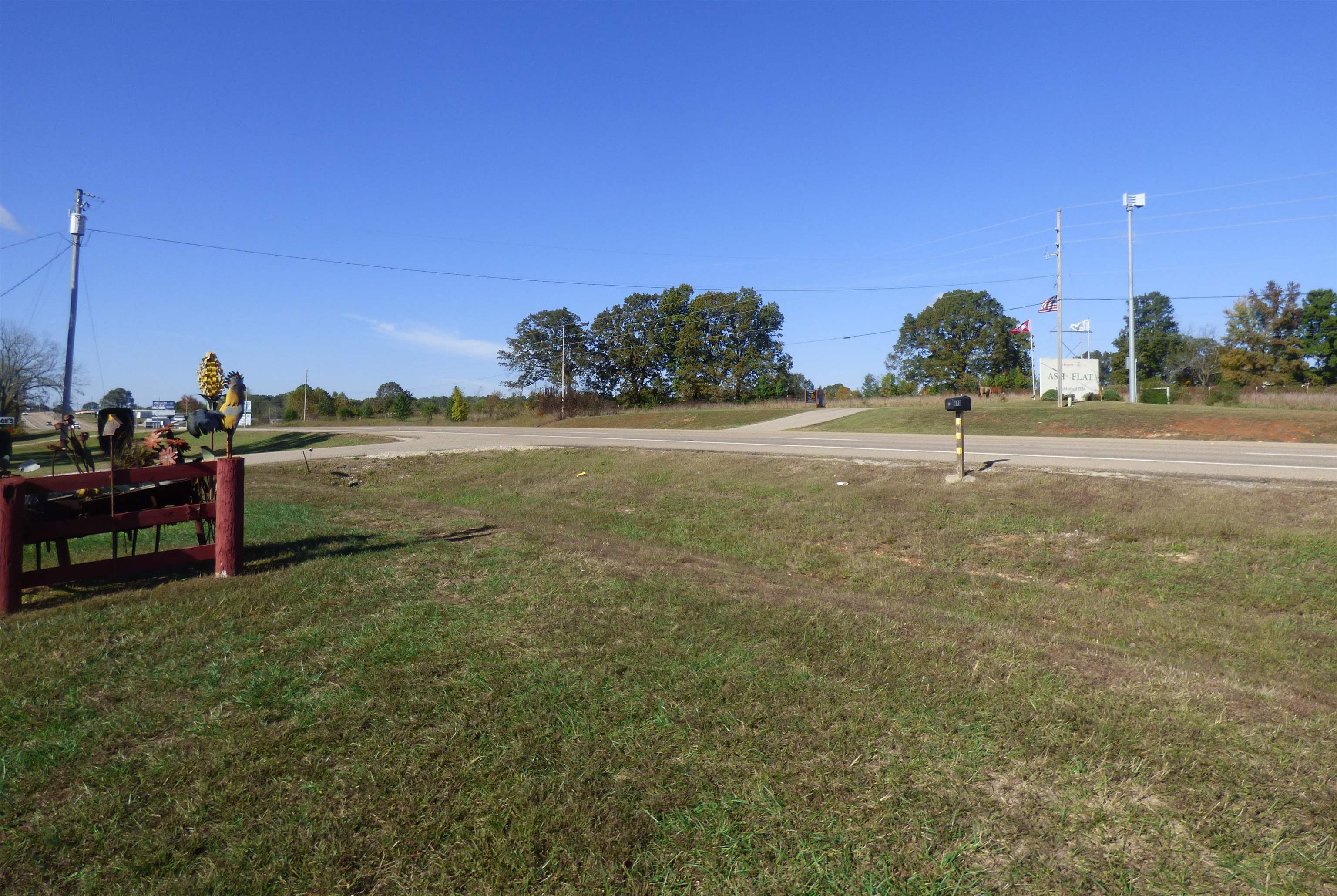 648 Hwy 62-412 Property Photo 2