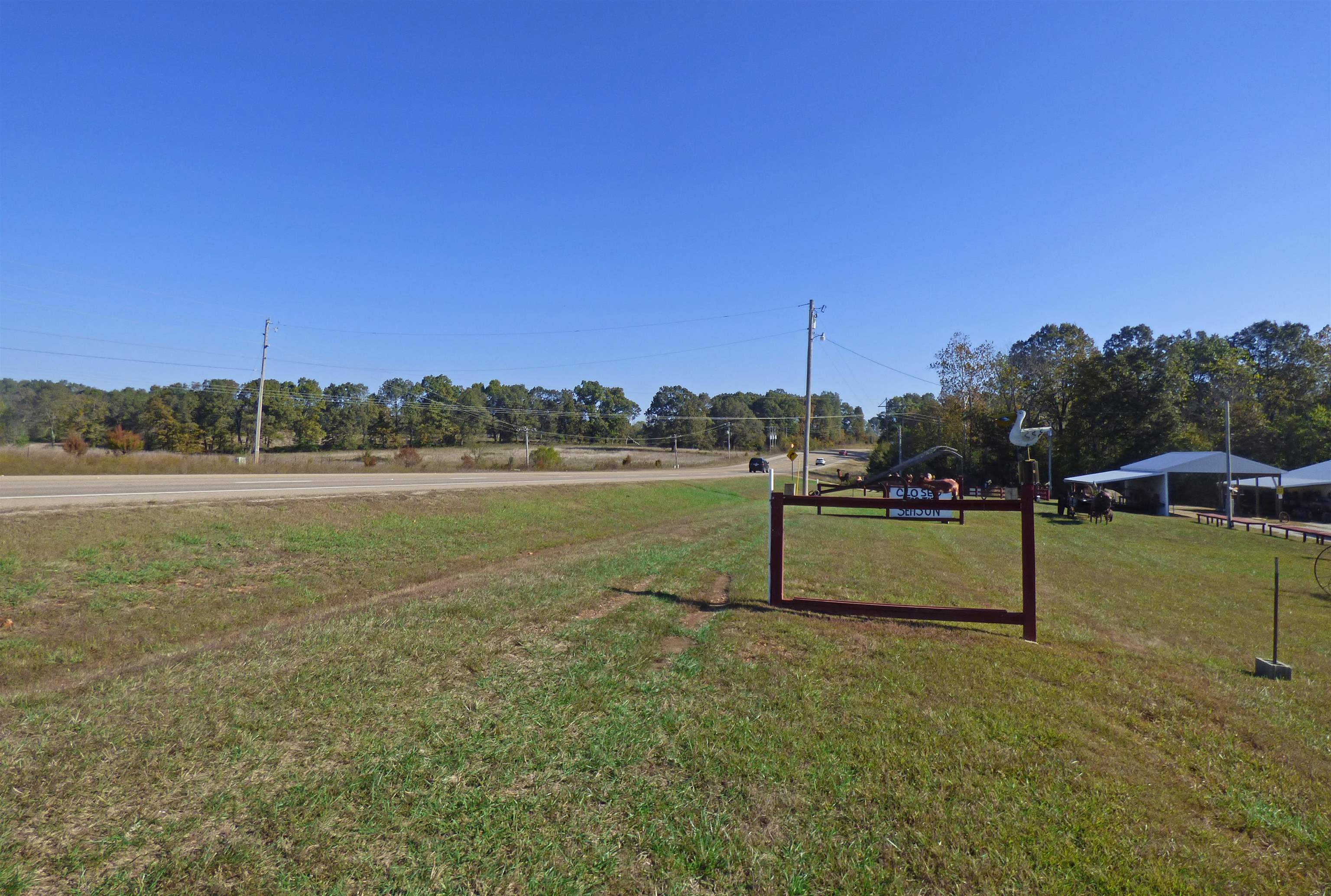 648 Hwy 62-412 Property Photo 4