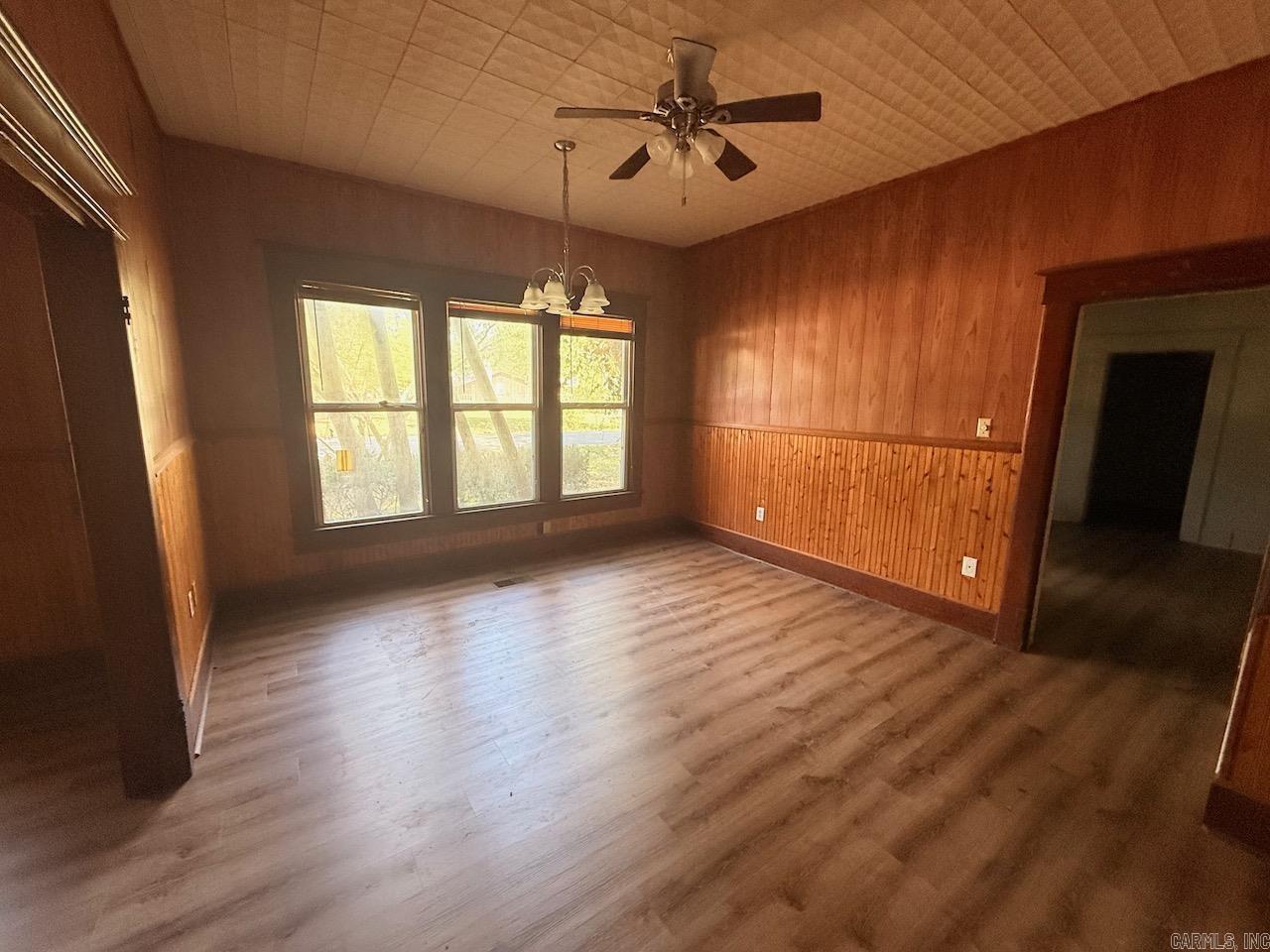 1130 N Gabbert Property Photo 8