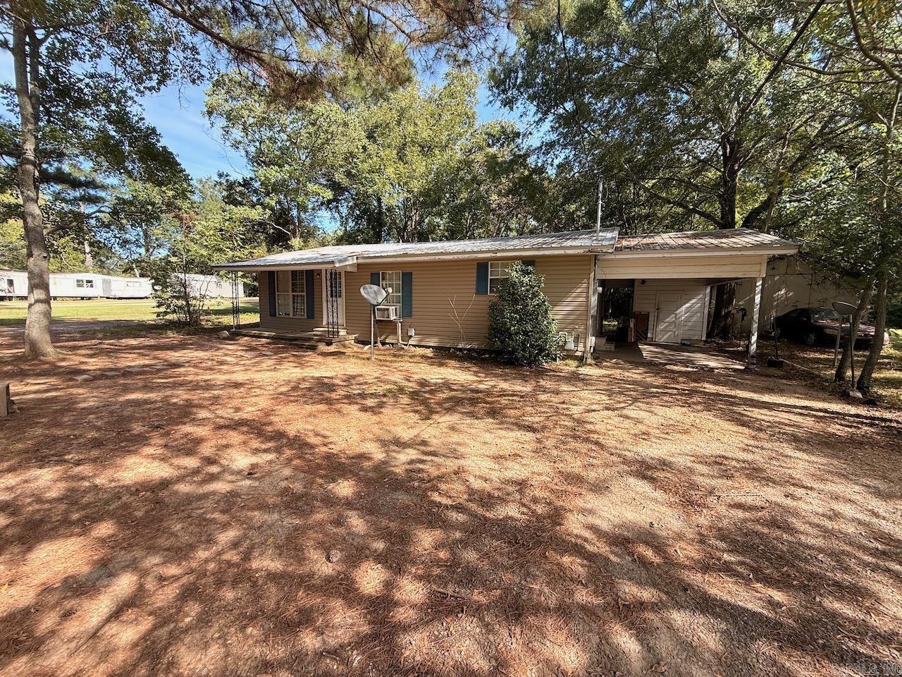 1128 N Samuel Property Photo 1