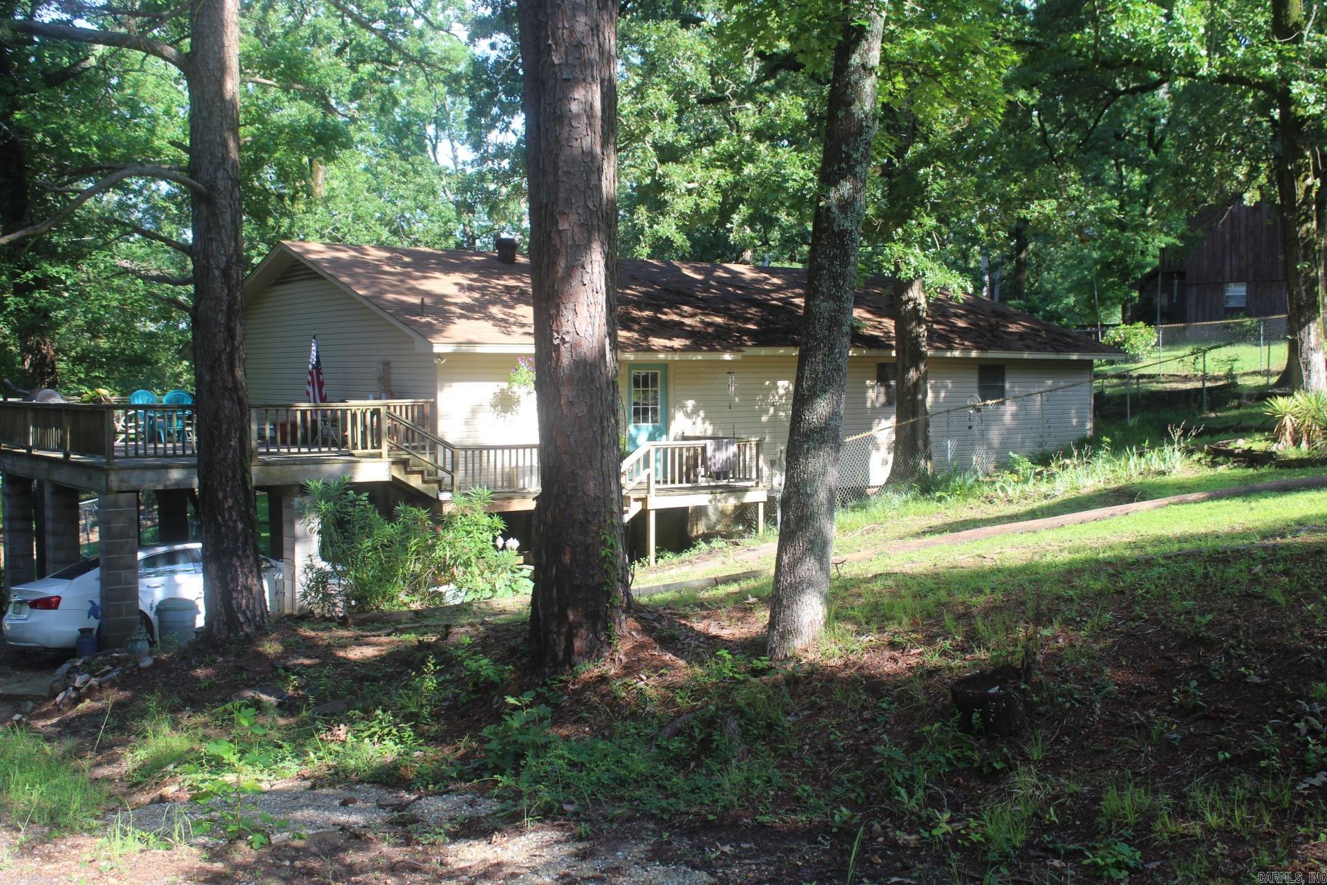 104 Sunset Drive Property Photo 1