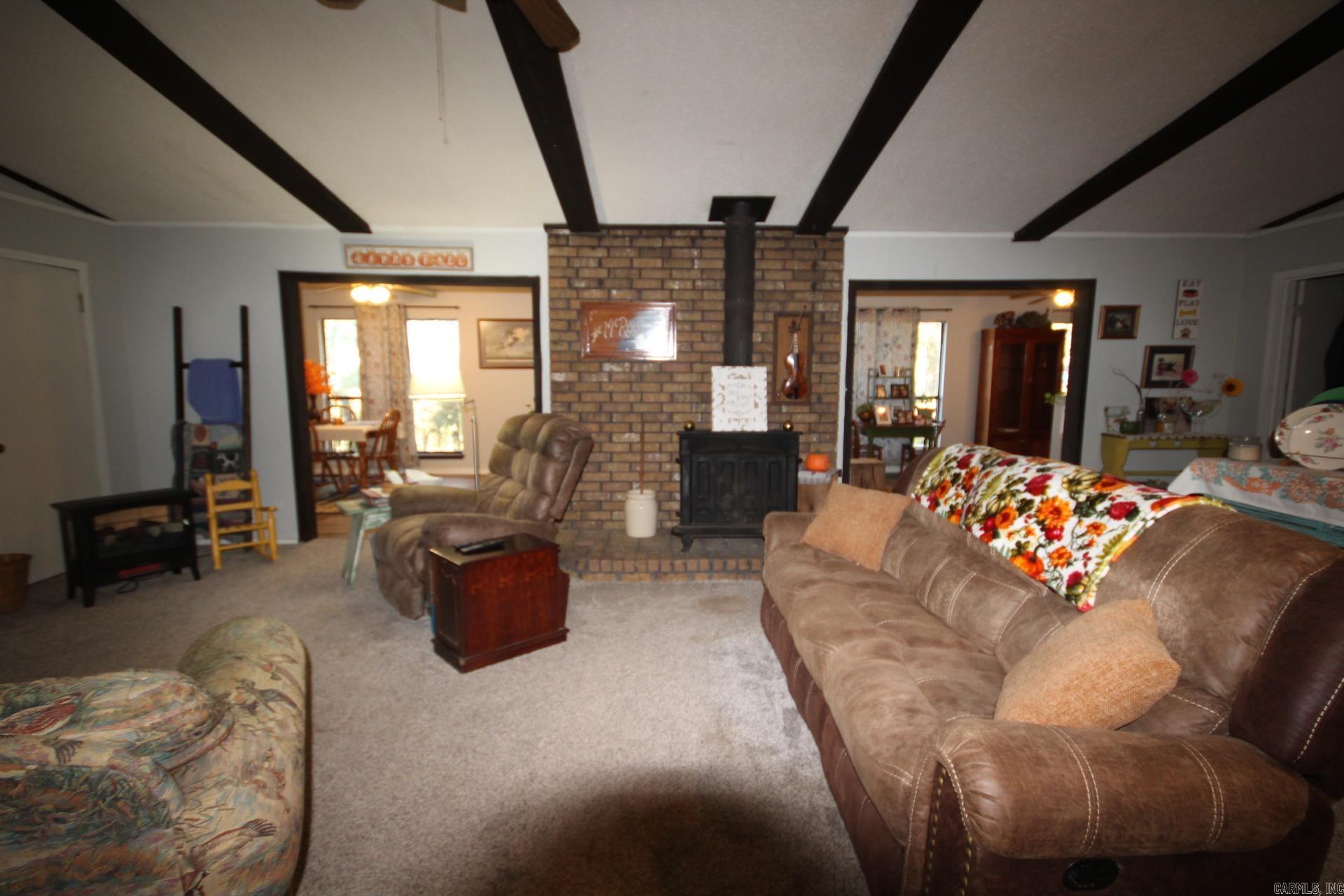 104 Sunset Drive Property Photo 7