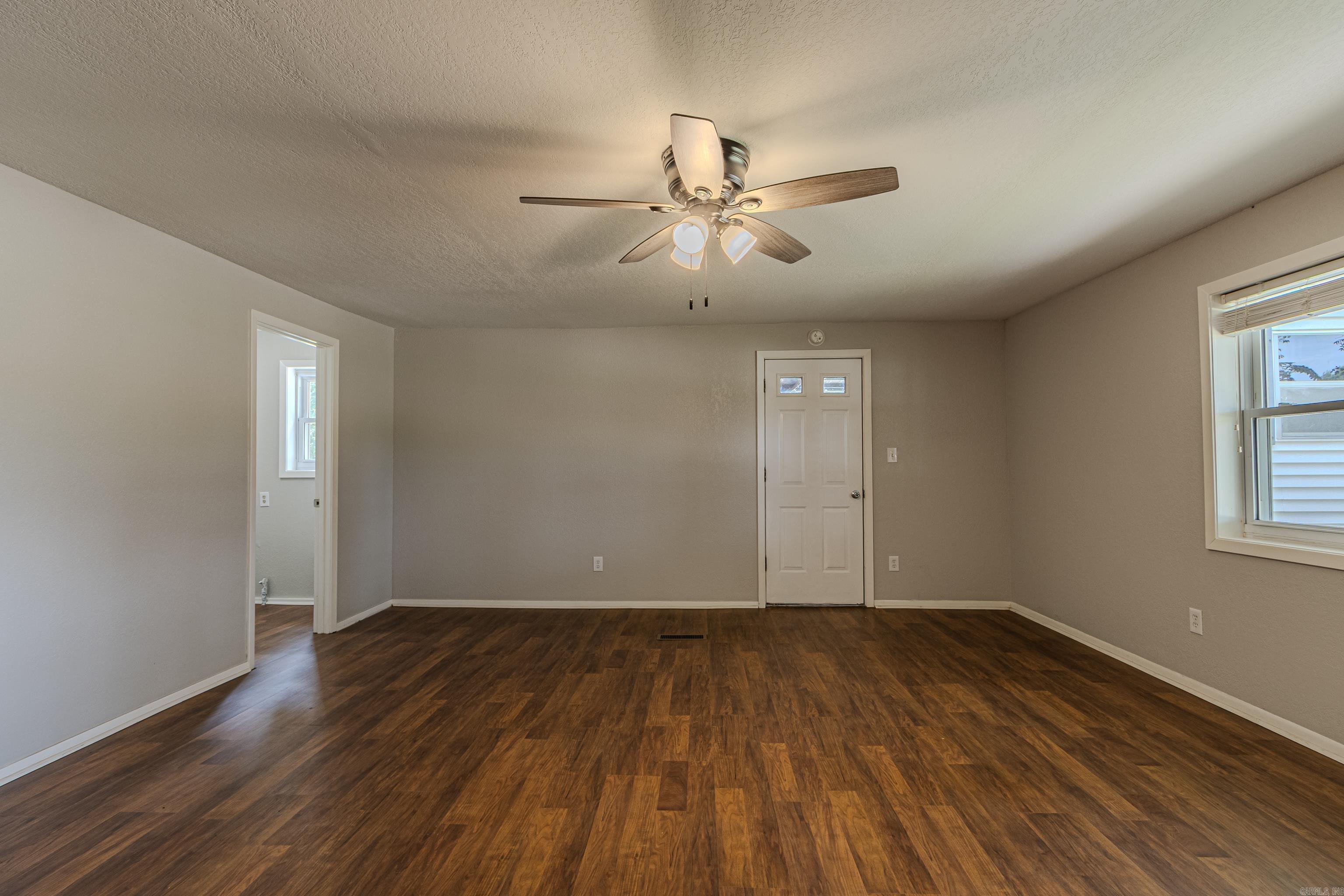4908 W Kingshighway Property Photo 18