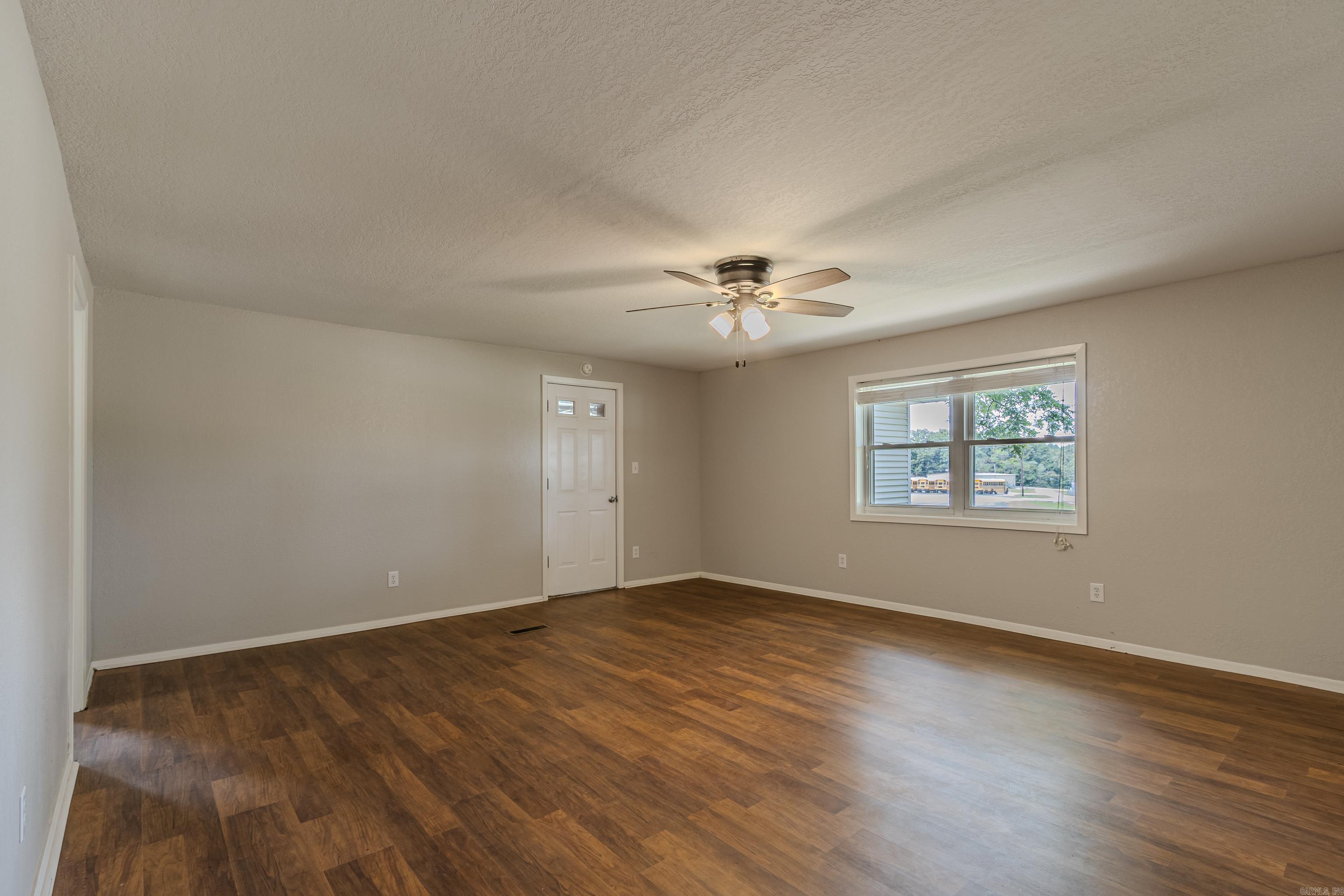 4908 W Kingshighway Property Photo 19