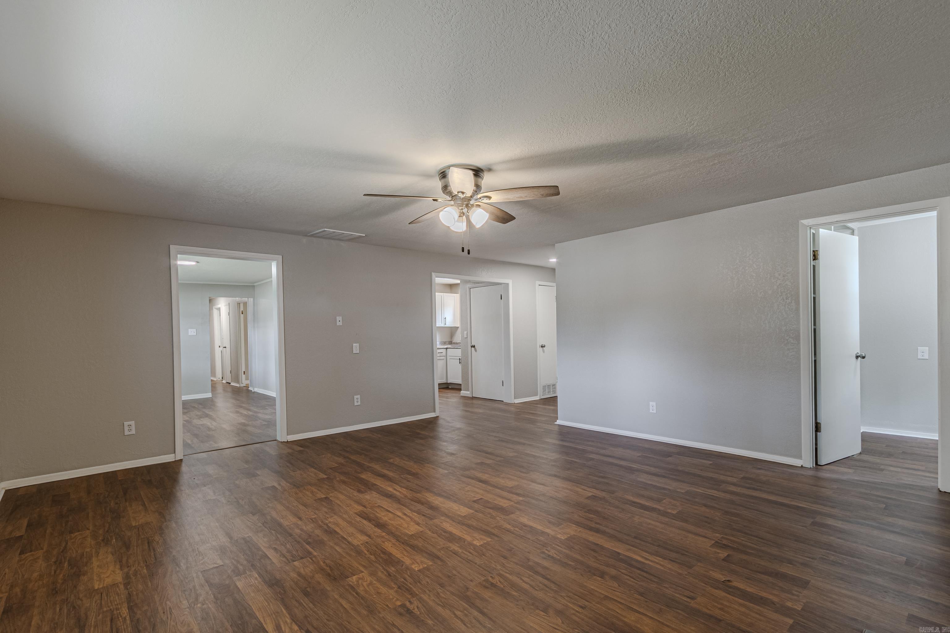 4908 W Kingshighway Property Photo 23