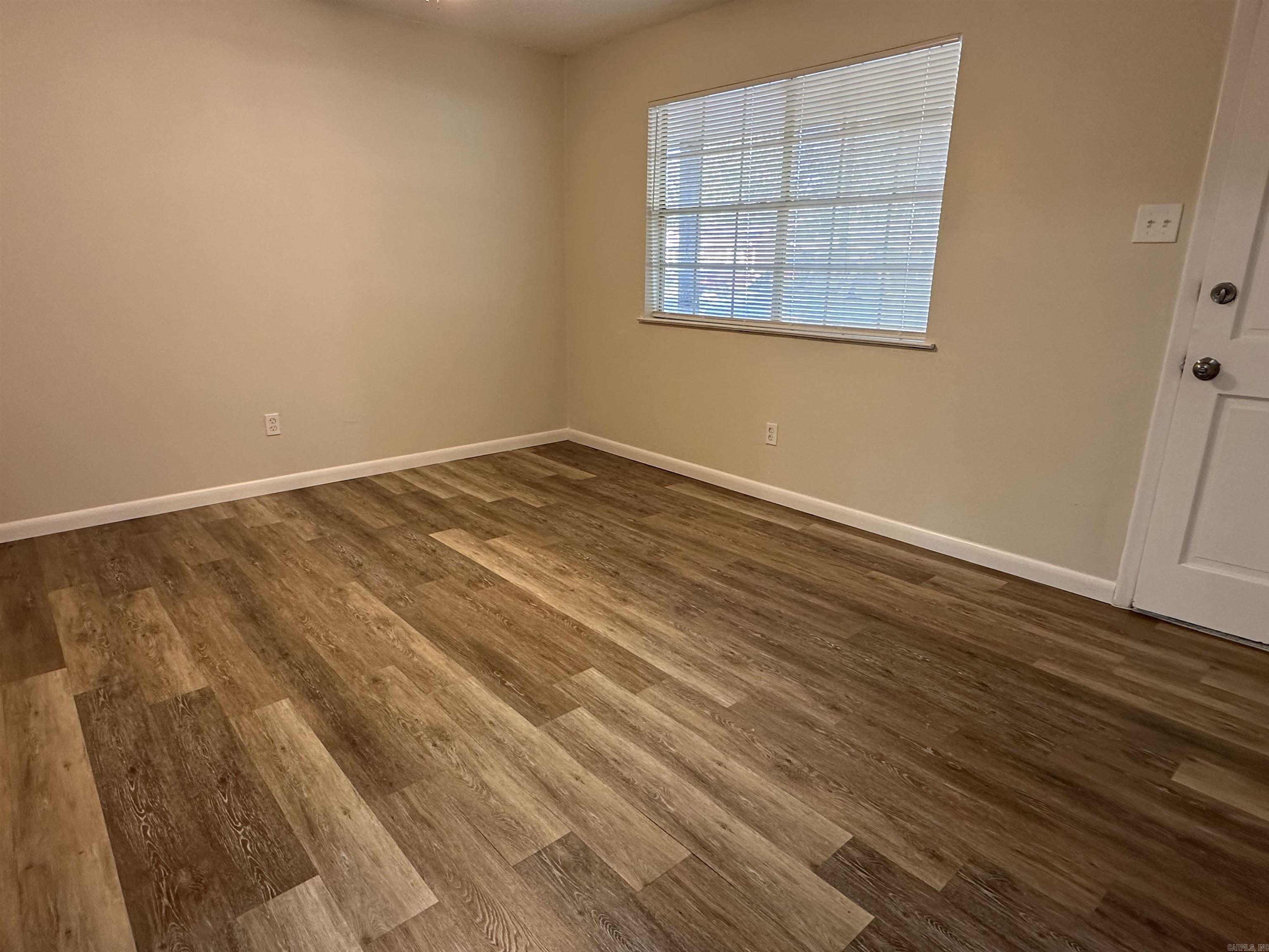 9615 Comstock Road Property Photo 3
