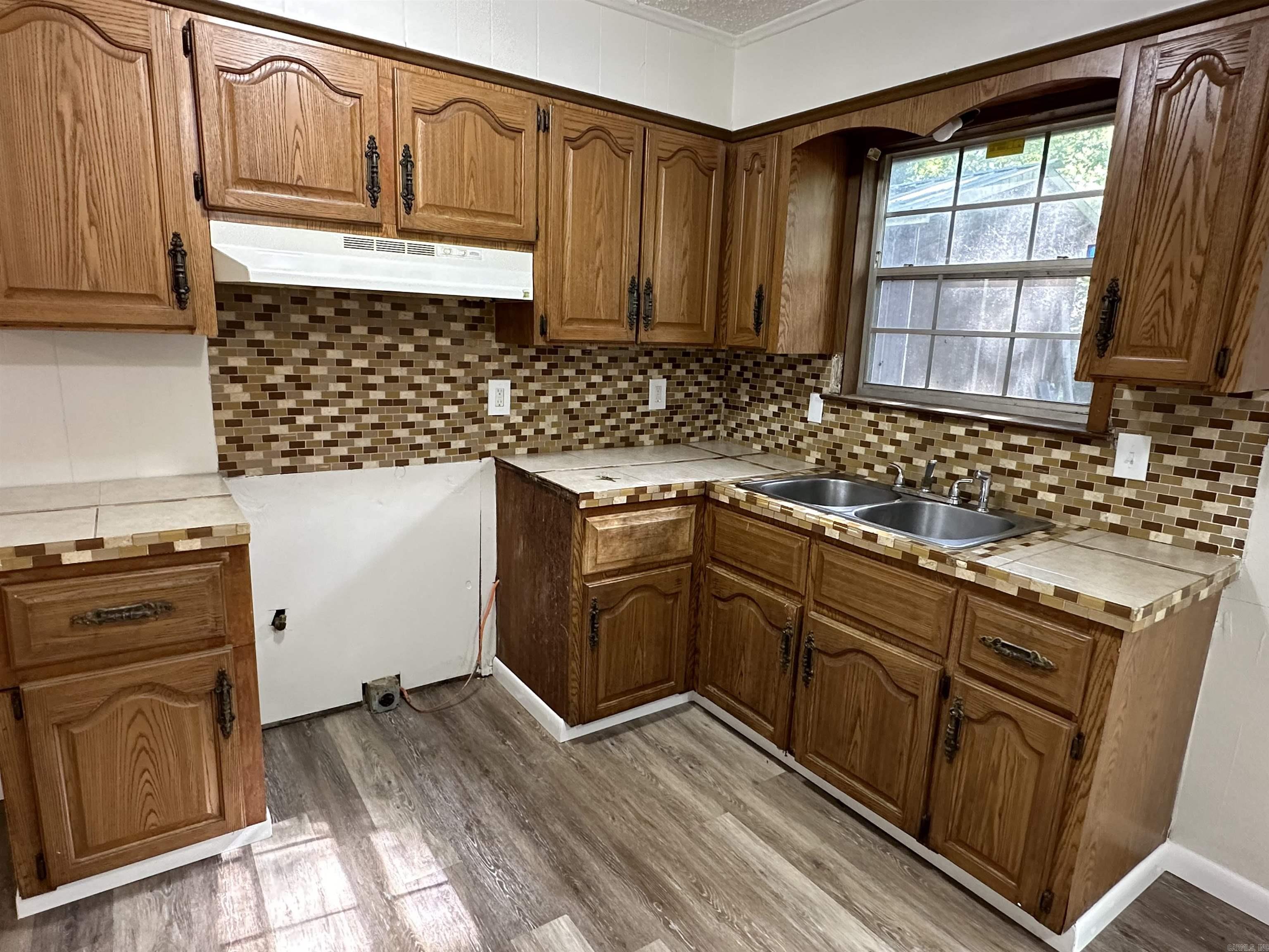9615 Comstock Road Property Photo 6