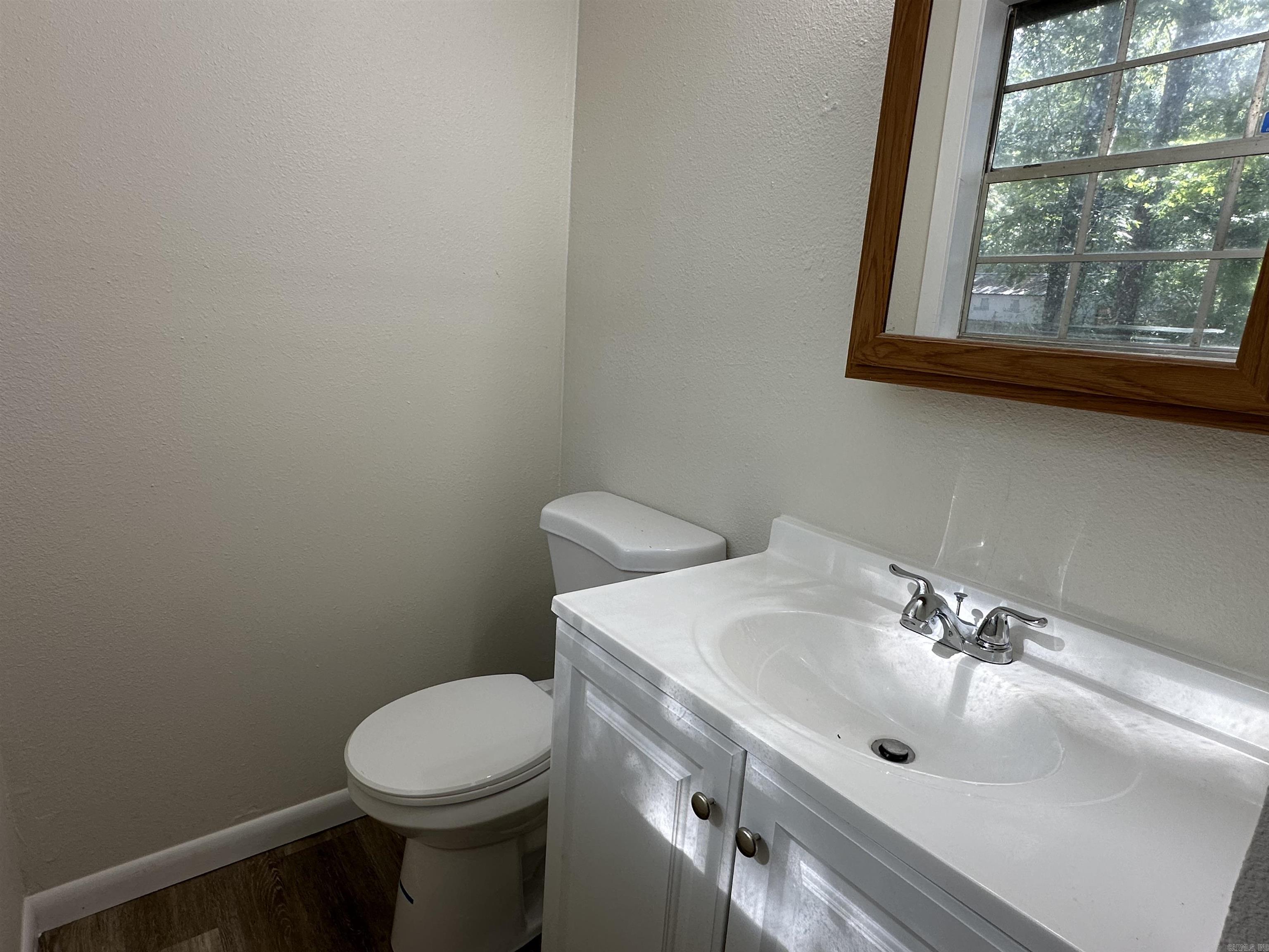 9615 Comstock Road Property Photo 16