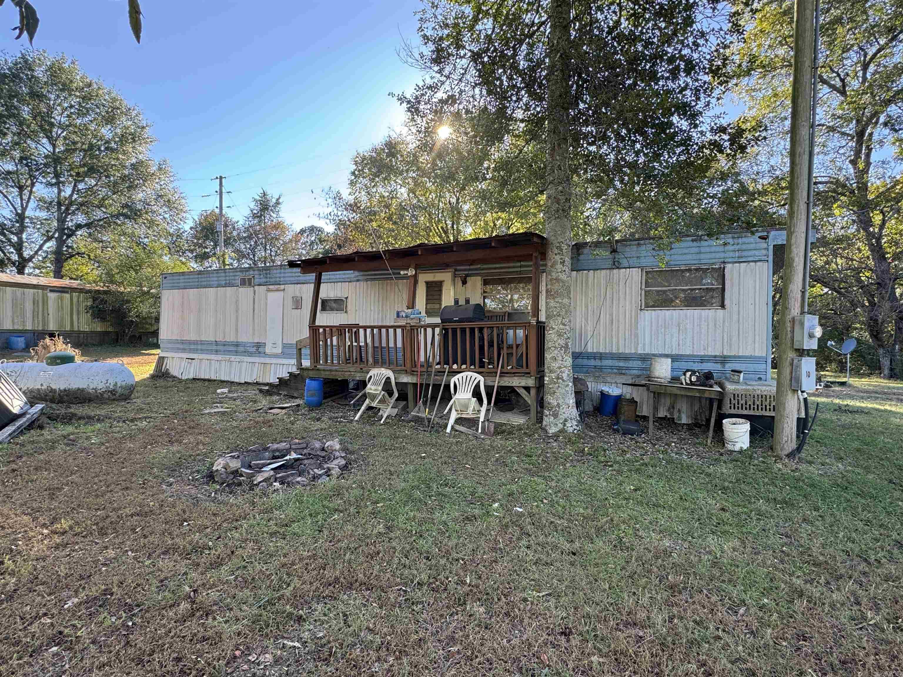 112 Breezy Lane Property Photo 3