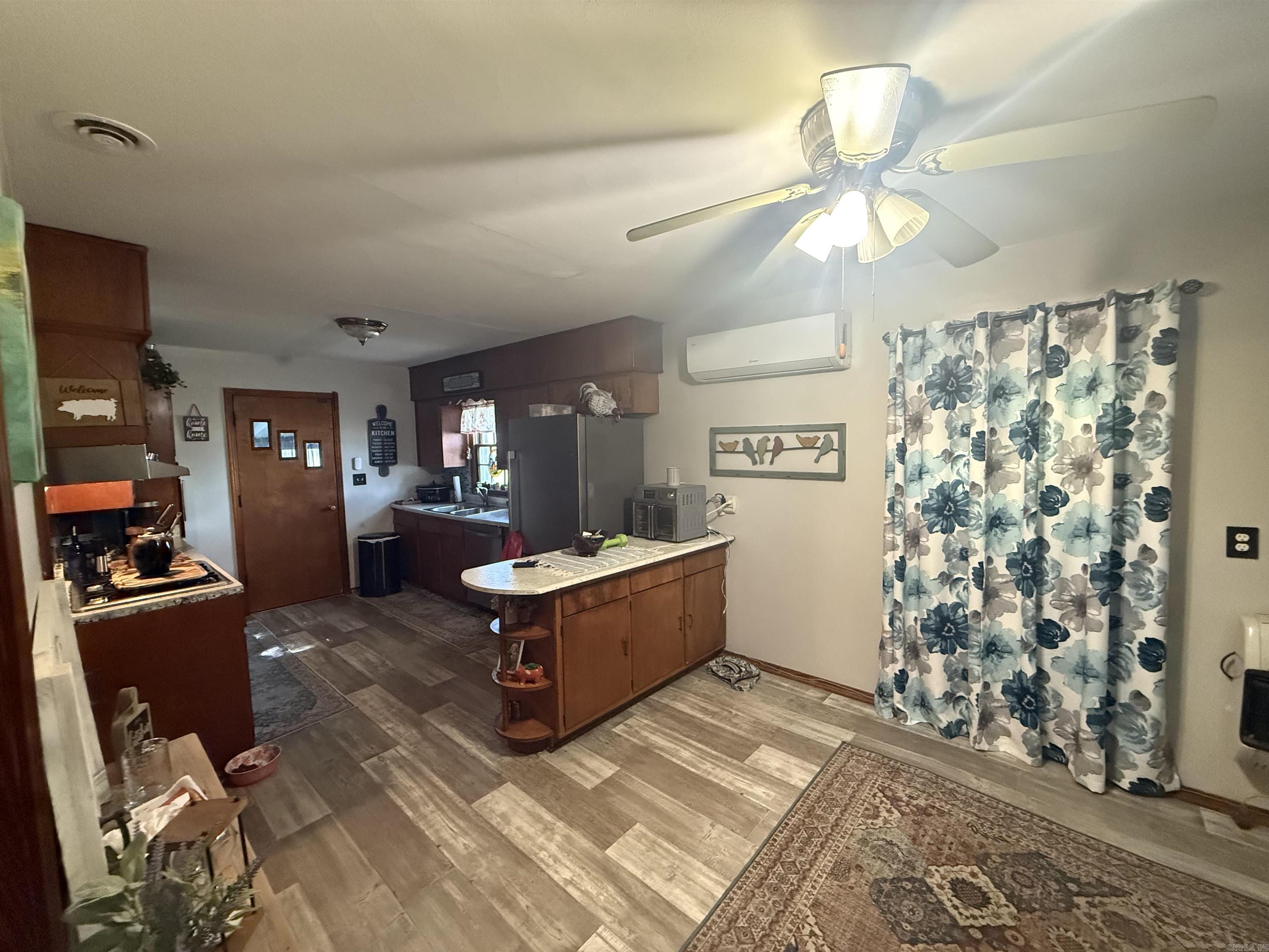 508 State Street Property Photo 3