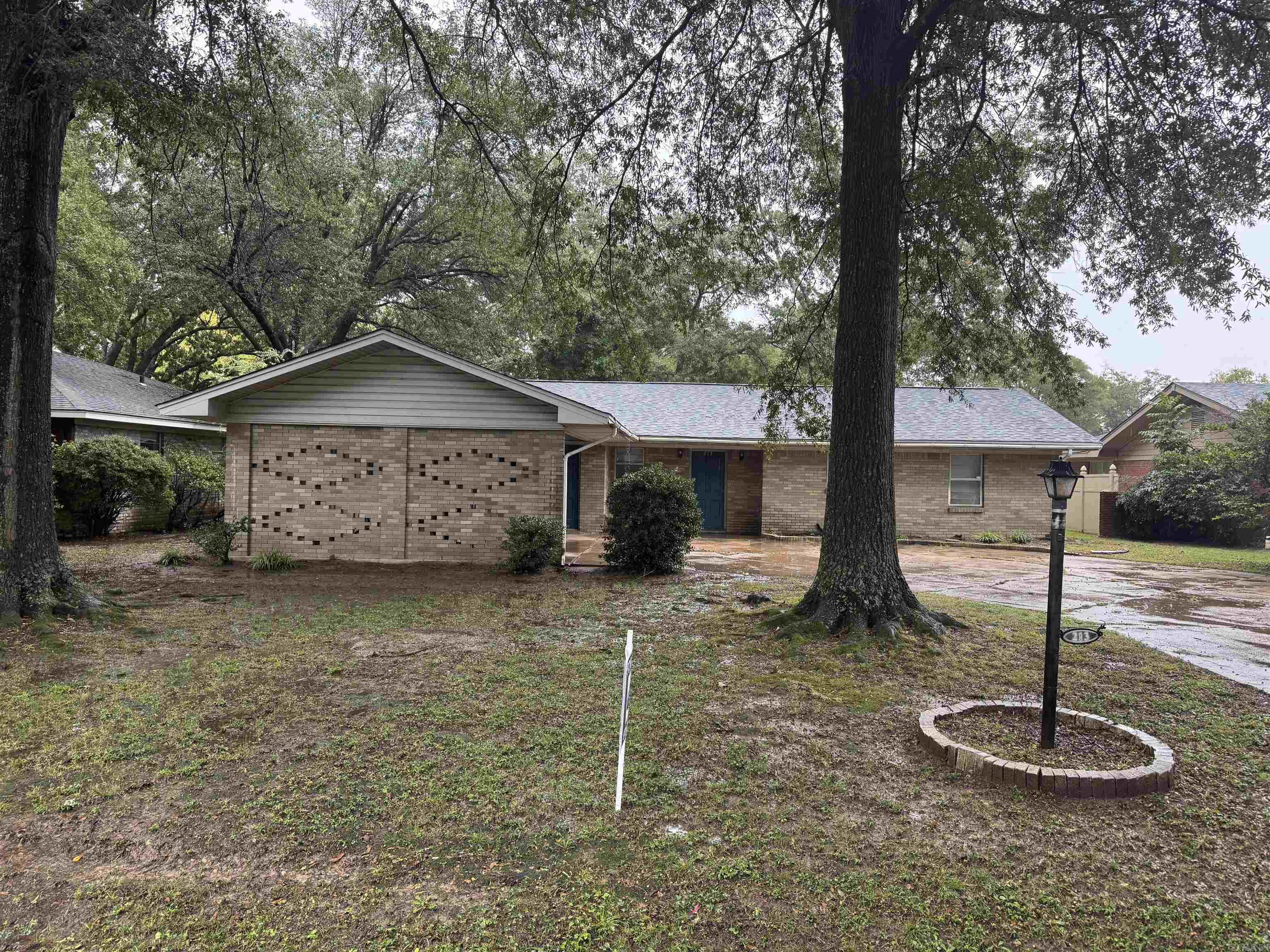 213 S May Property Photo 1