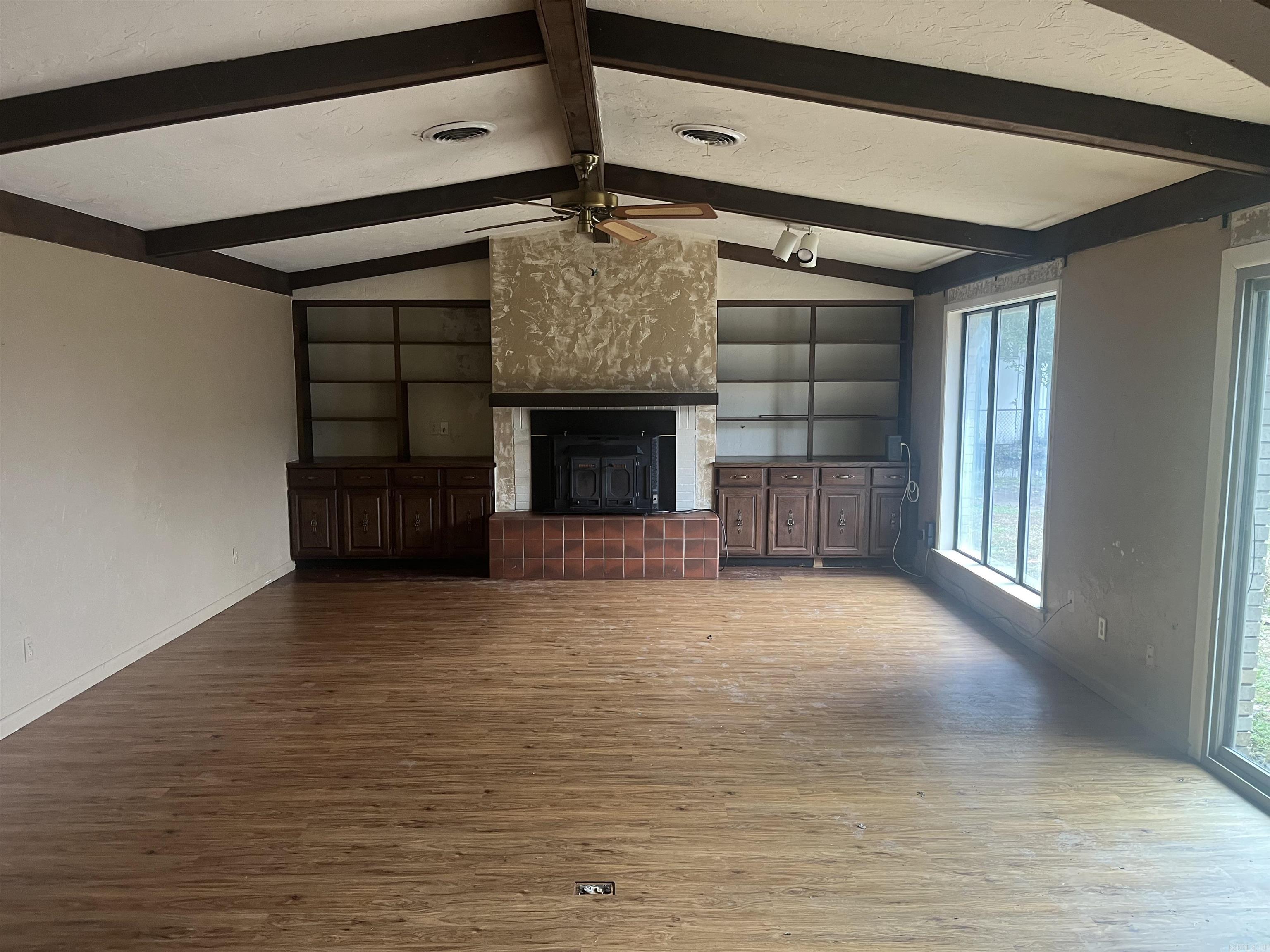 213 S May Property Photo 3
