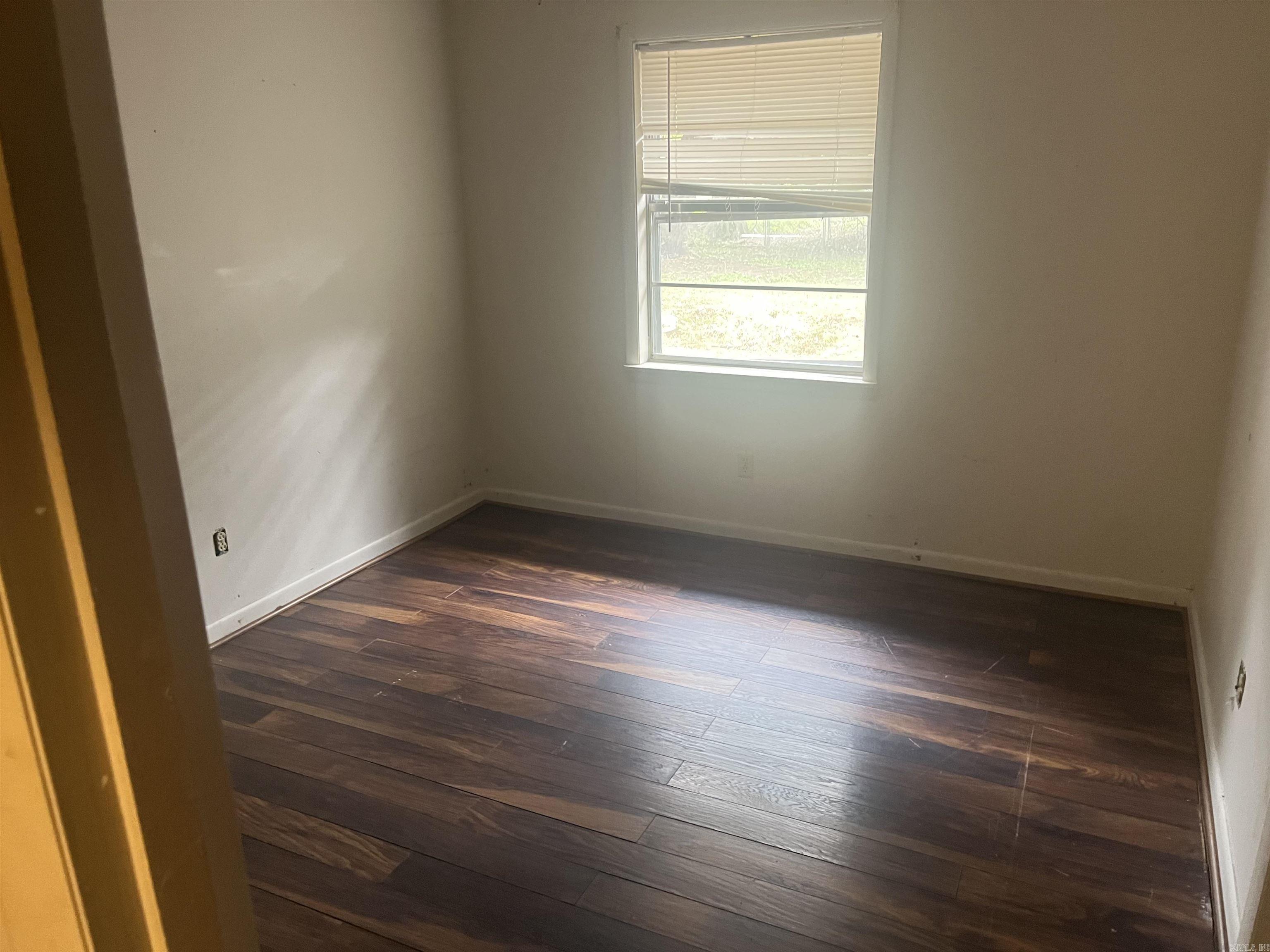 213 S May Property Photo 8