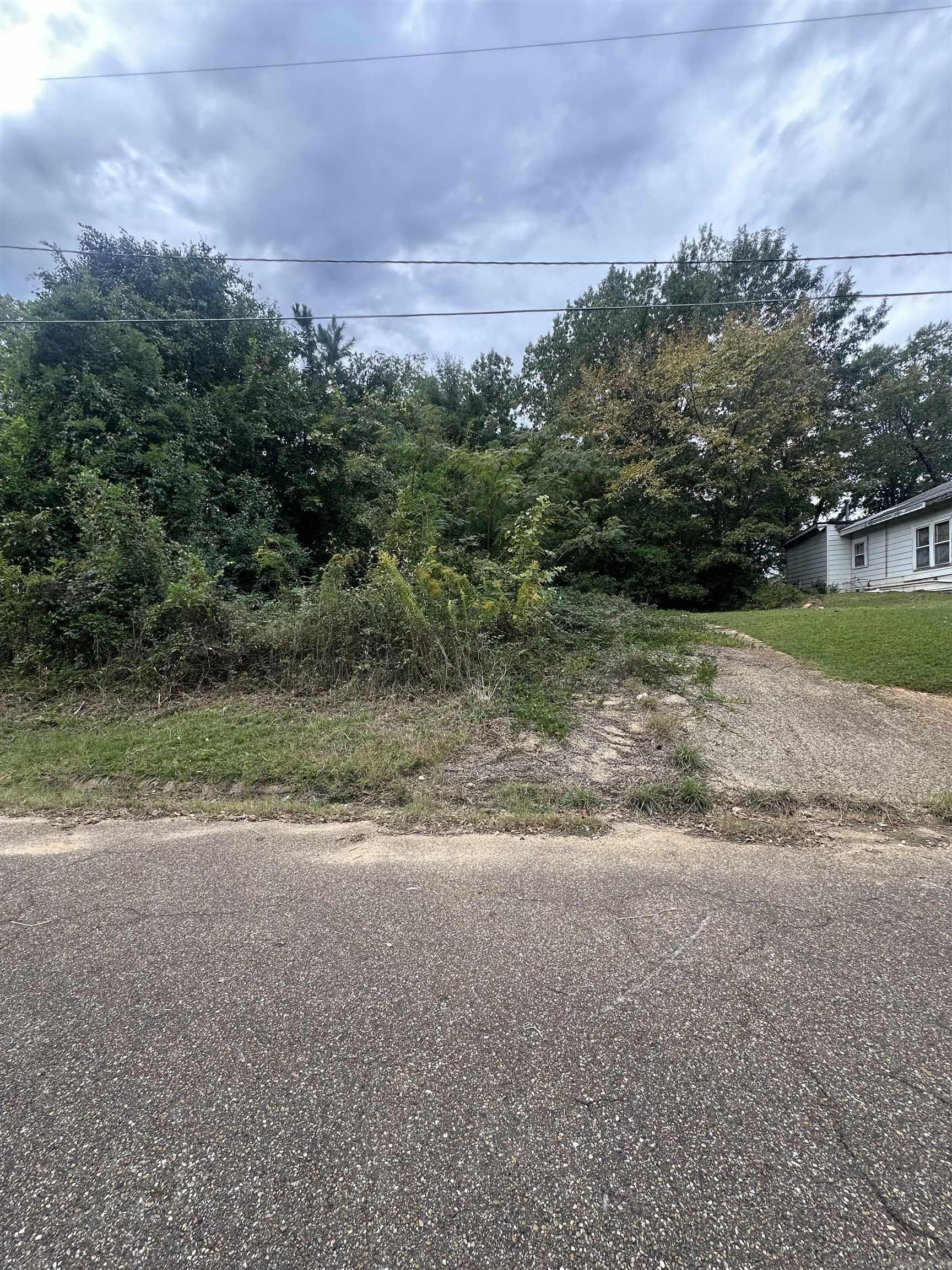 414 Carver Ave