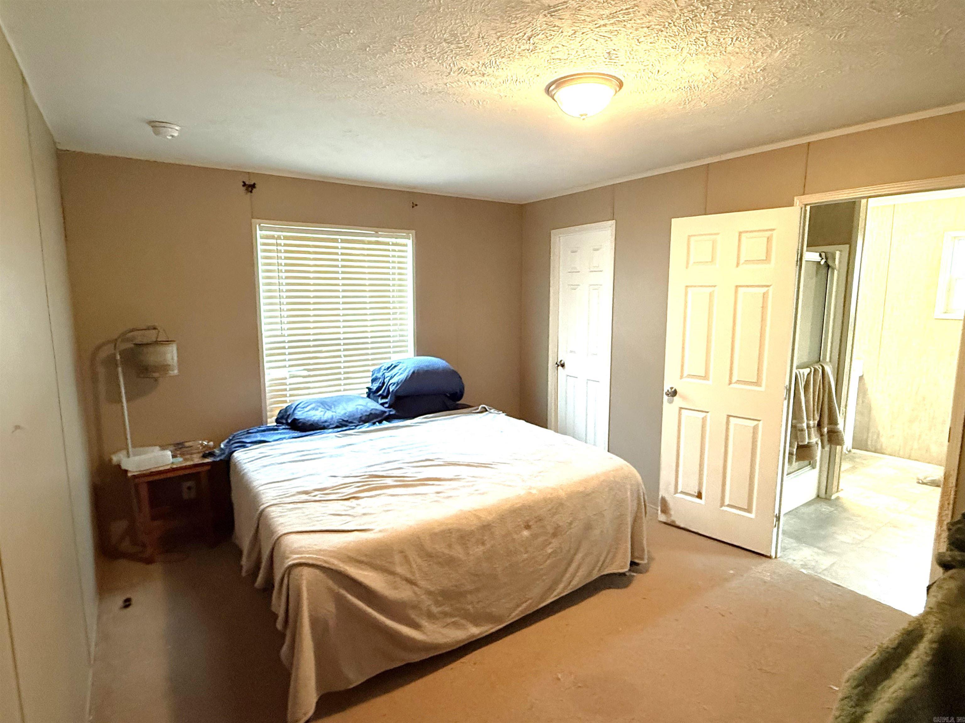 27 Hosman Lane Property Photo 4