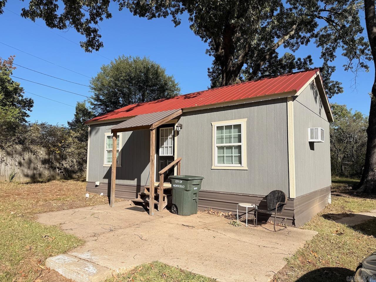 1006, 1018 A&b N Gabbert Property Photo 10