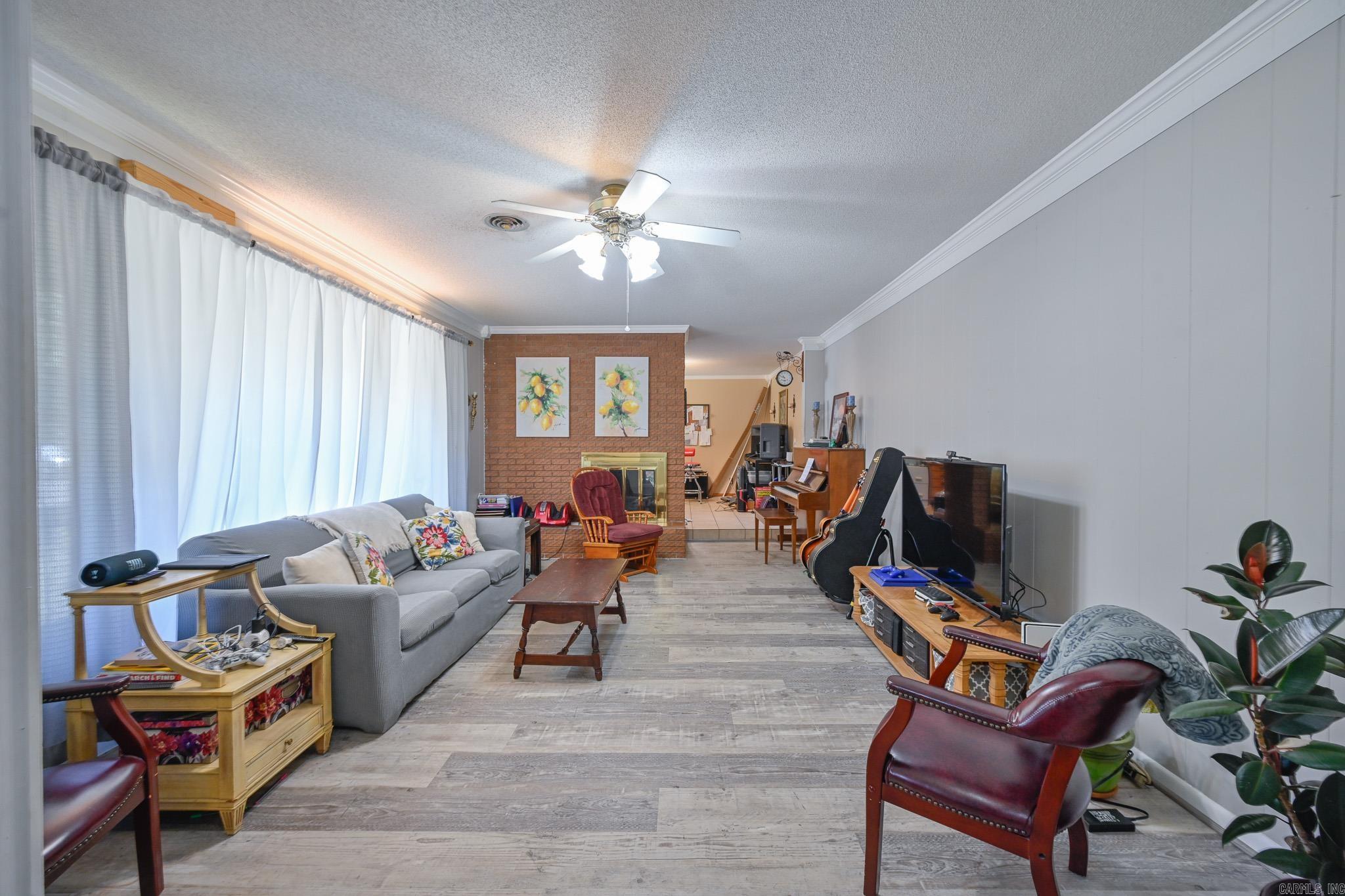 1204 Texas Street Property Photo 6