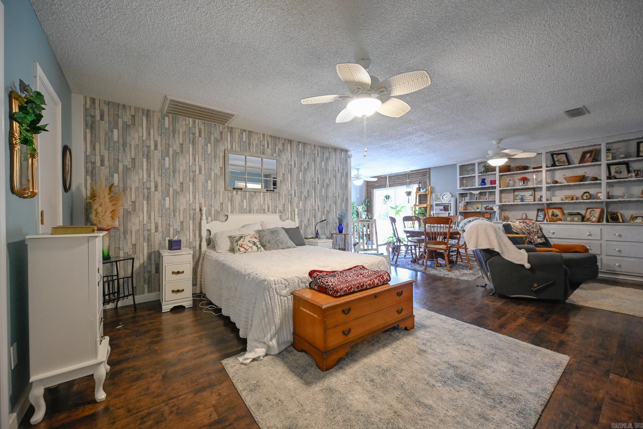 1204 Texas Street Property Photo 23