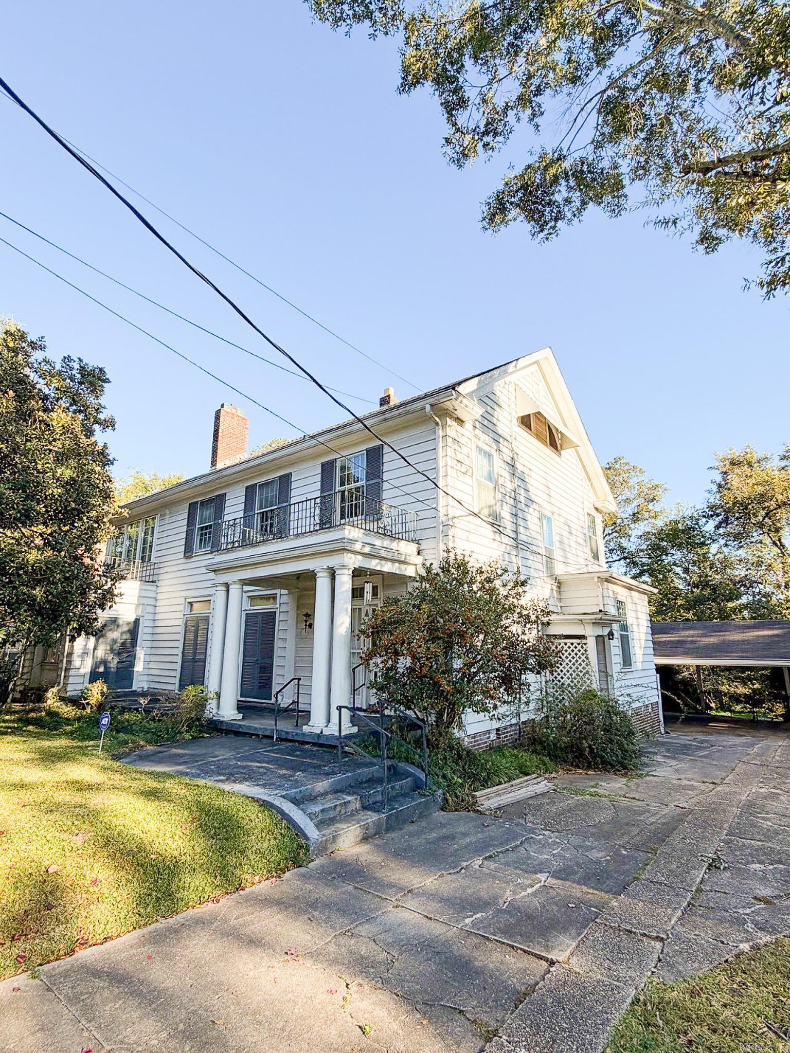 603 Champagnolle Rd Property Photo 1