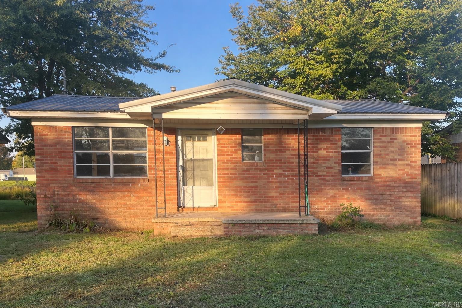 315 Roy Benton Dr Property Photo 1