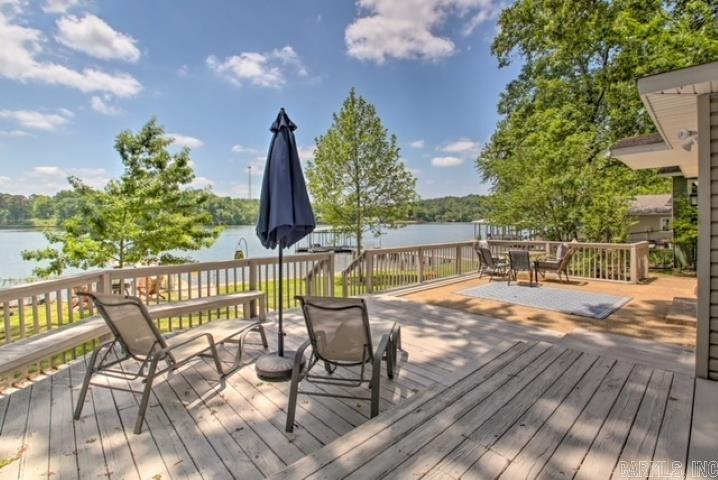 228 Houston Drive Property Photo 8