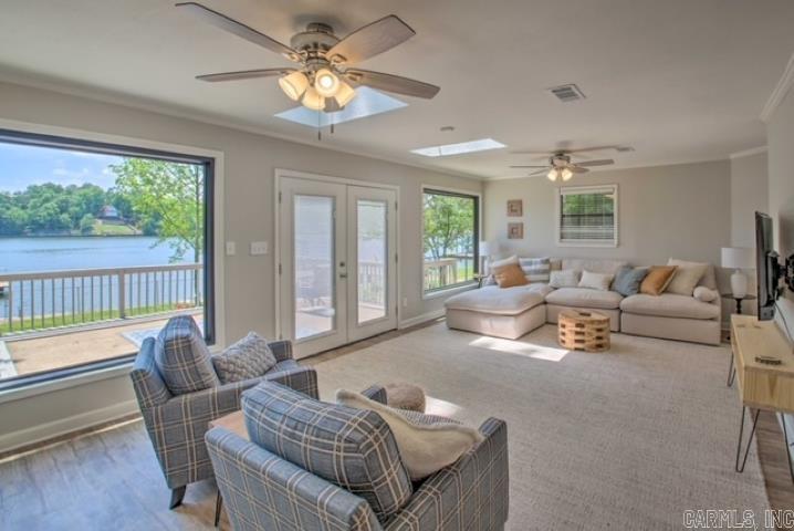228 Houston Drive Property Photo 9