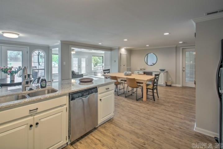 228 Houston Drive Property Photo 26