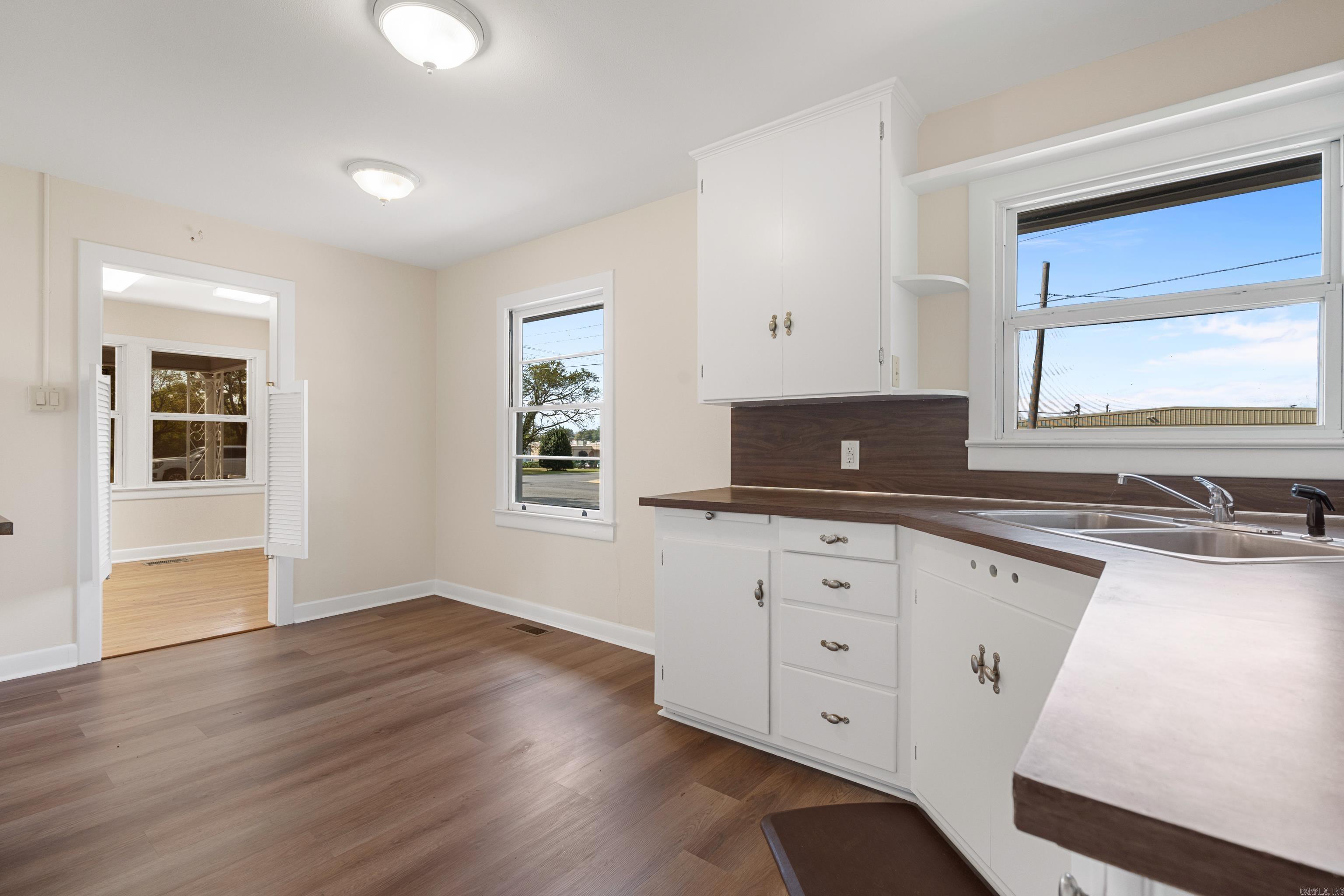 207 And 209 Golf Links Rd Property Photo 25