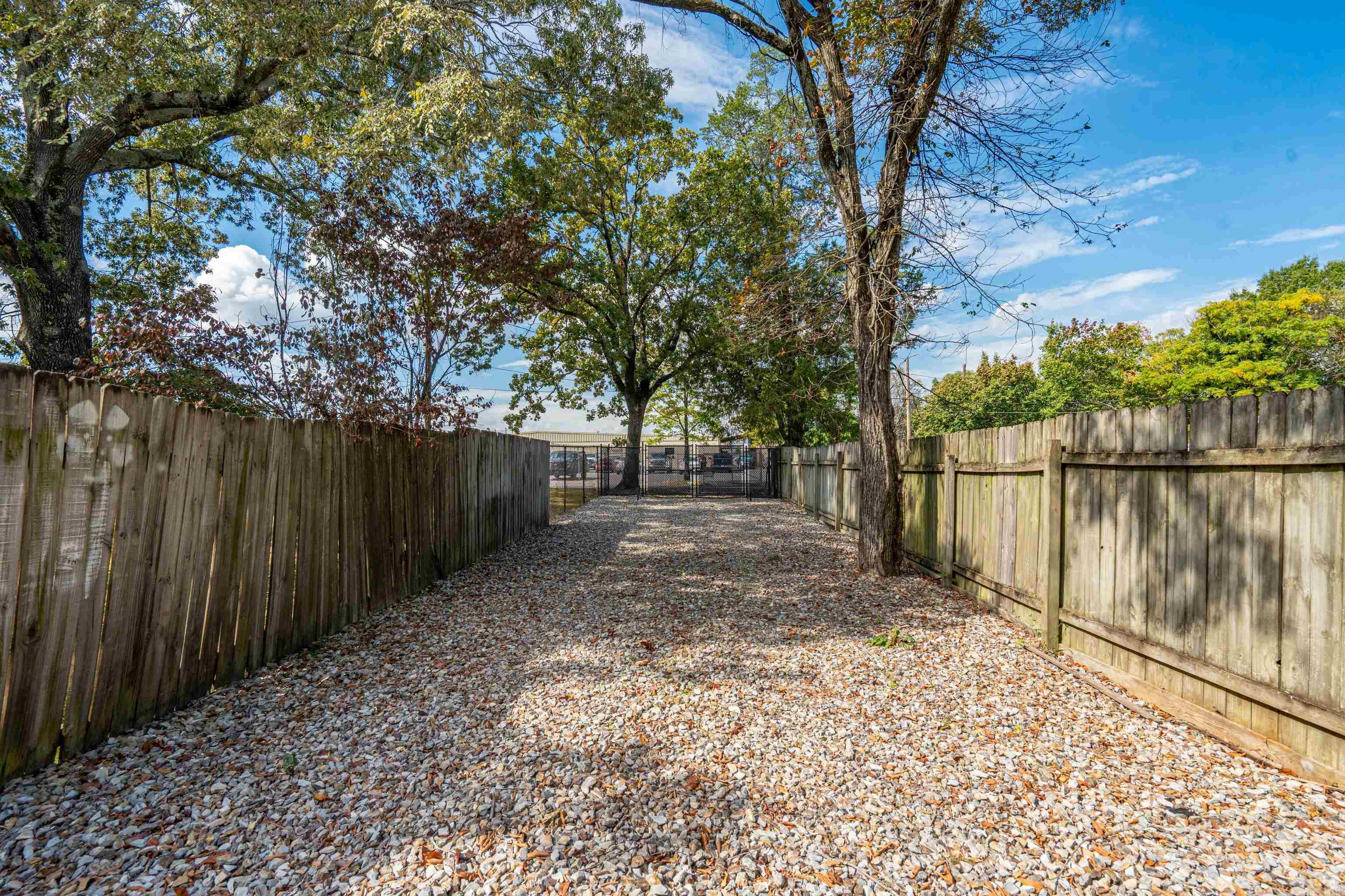 209 Golf Links Rd Property Photo 21