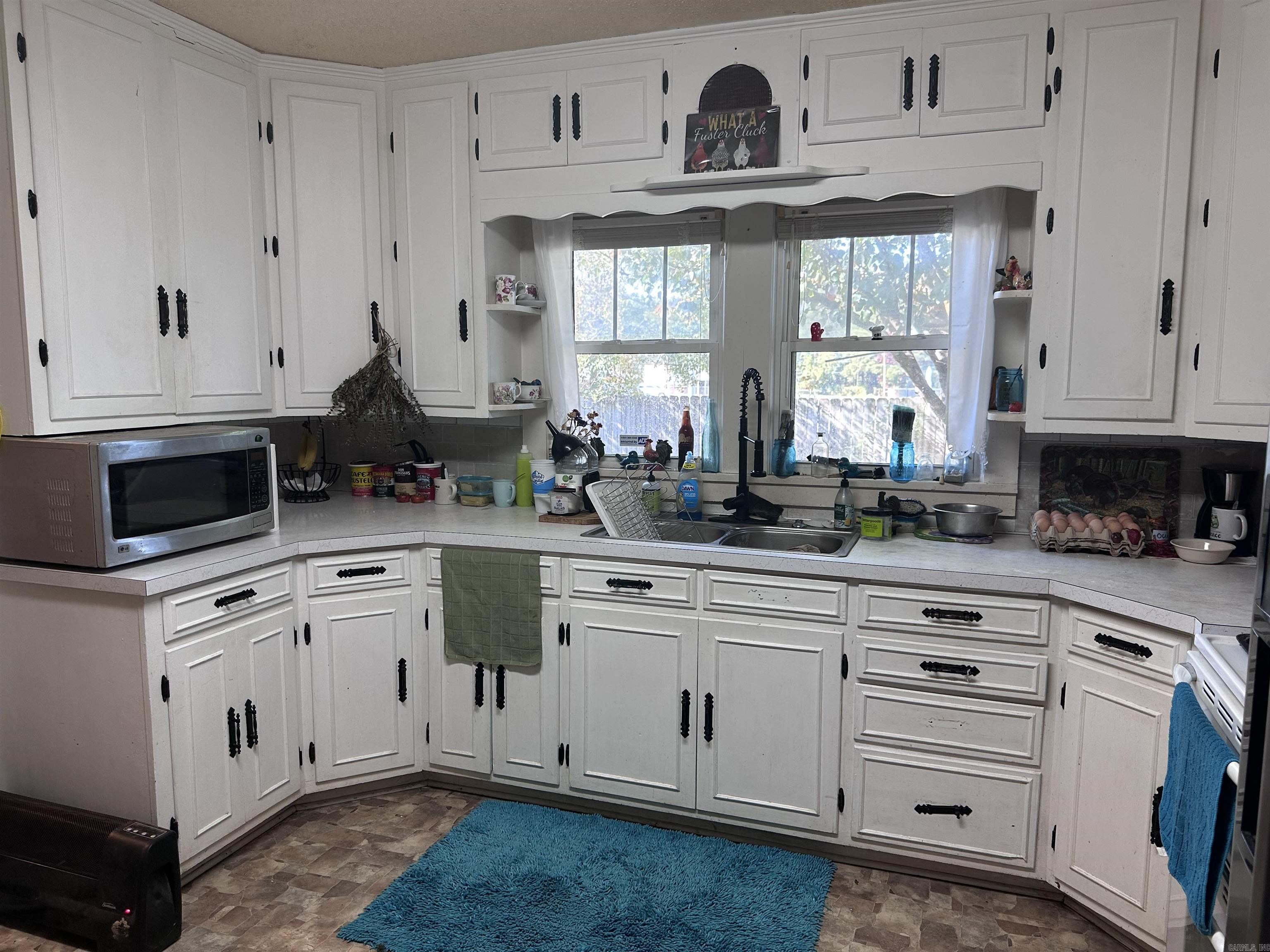 5309 Dollarway Road Property Photo 17