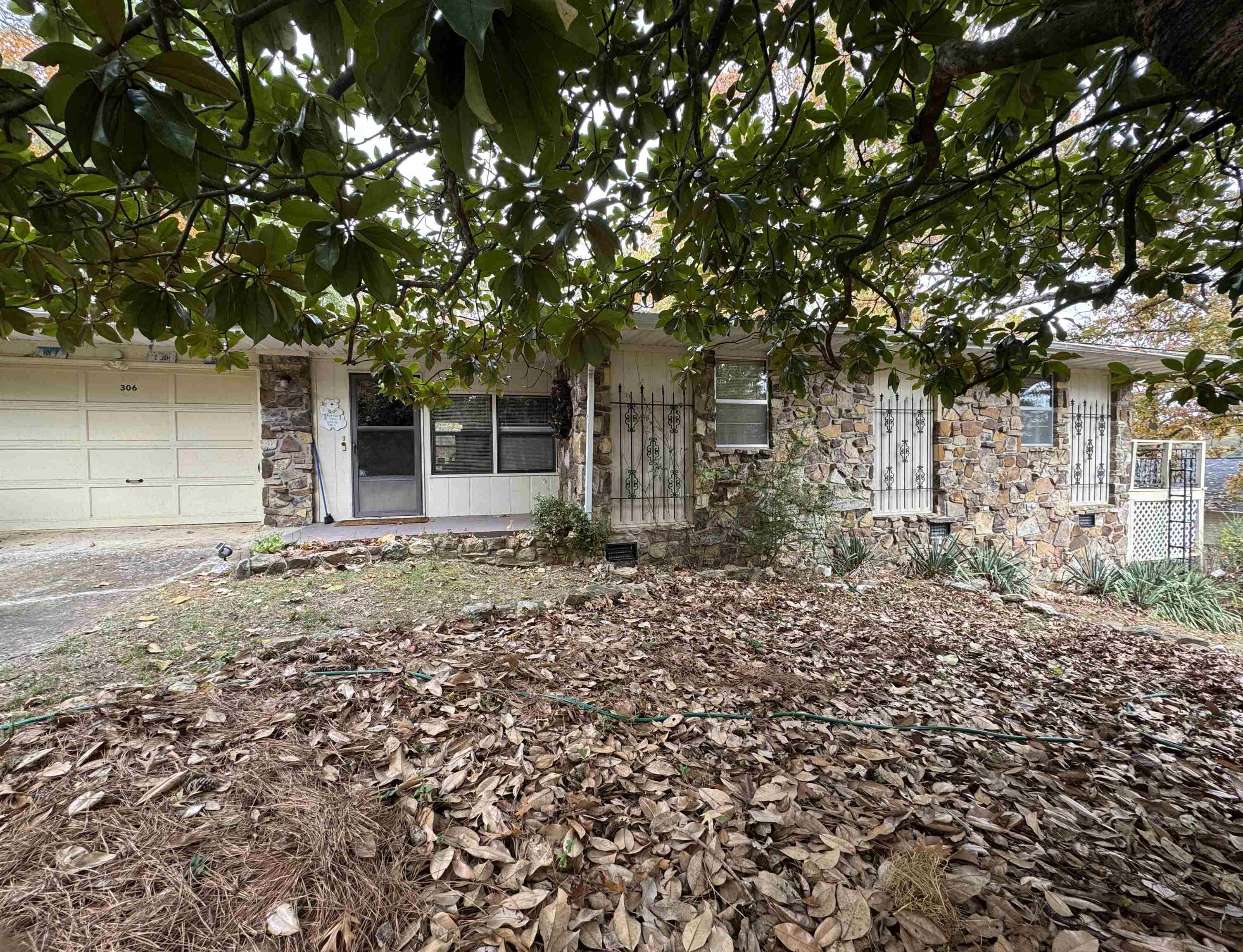 306 Amethyst Lane Property Photo 1