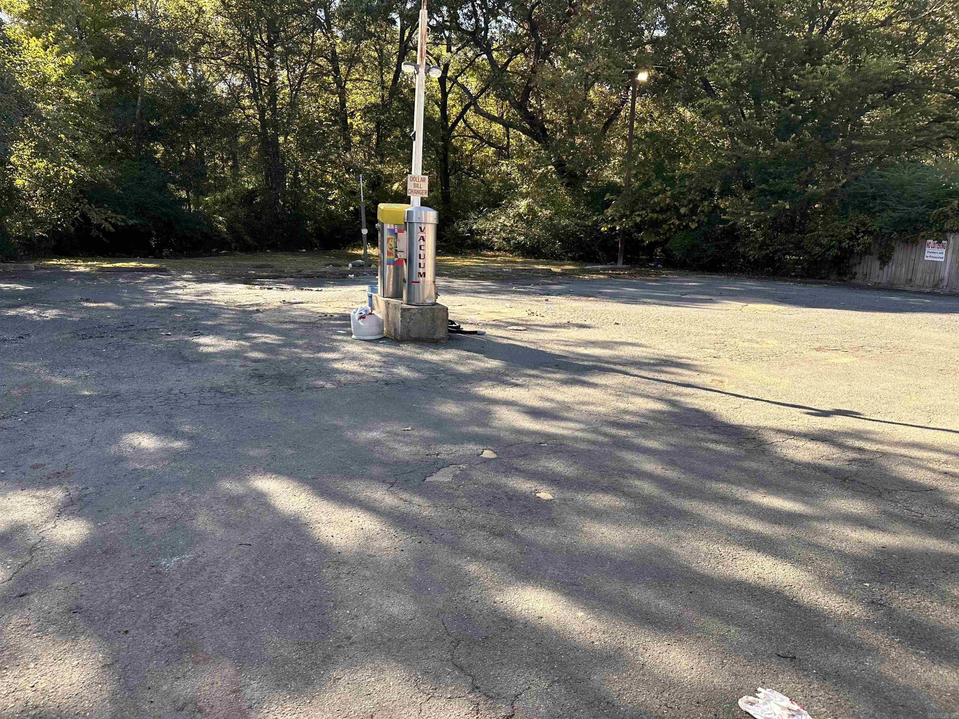 12117 Macarthur Dr Property Photo 4