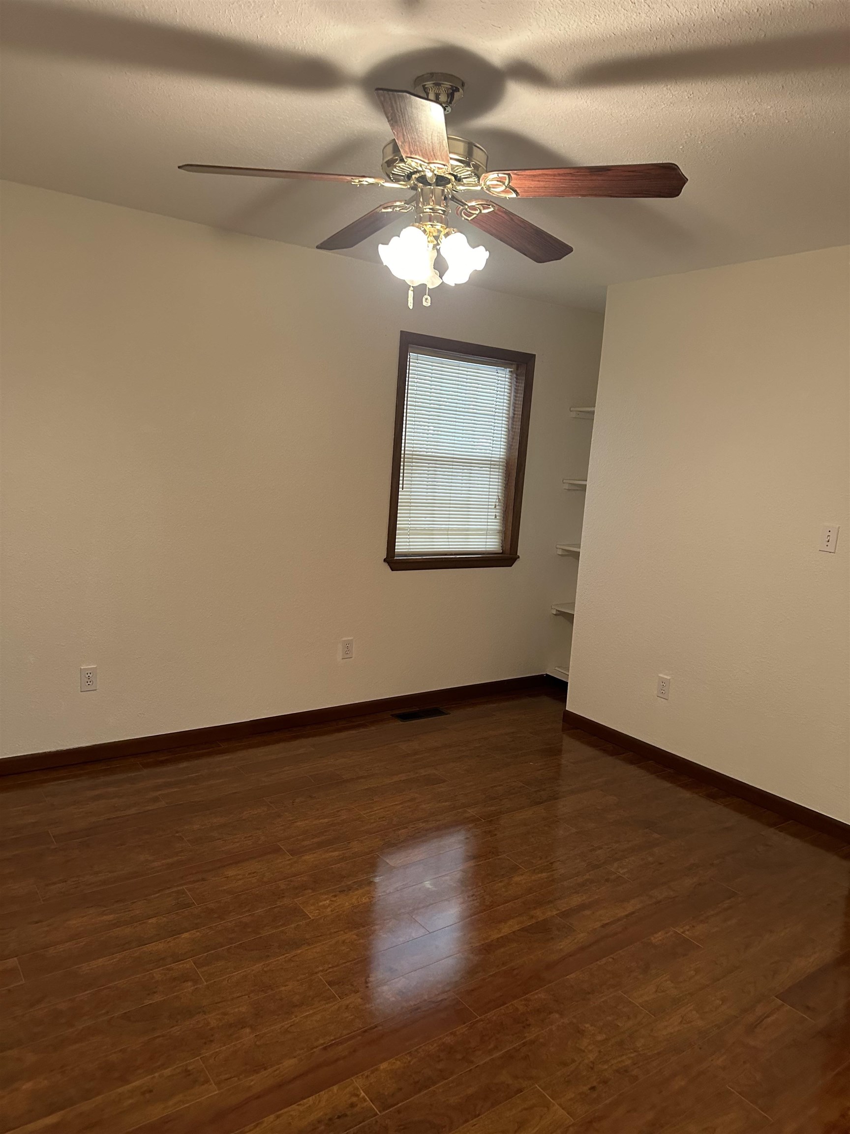 100 Powhatan Property Photo 18