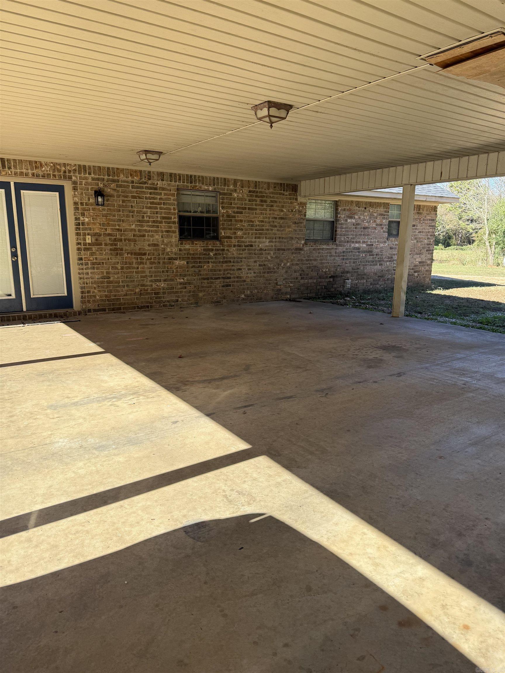 2744 Corinth Road Property Photo 5